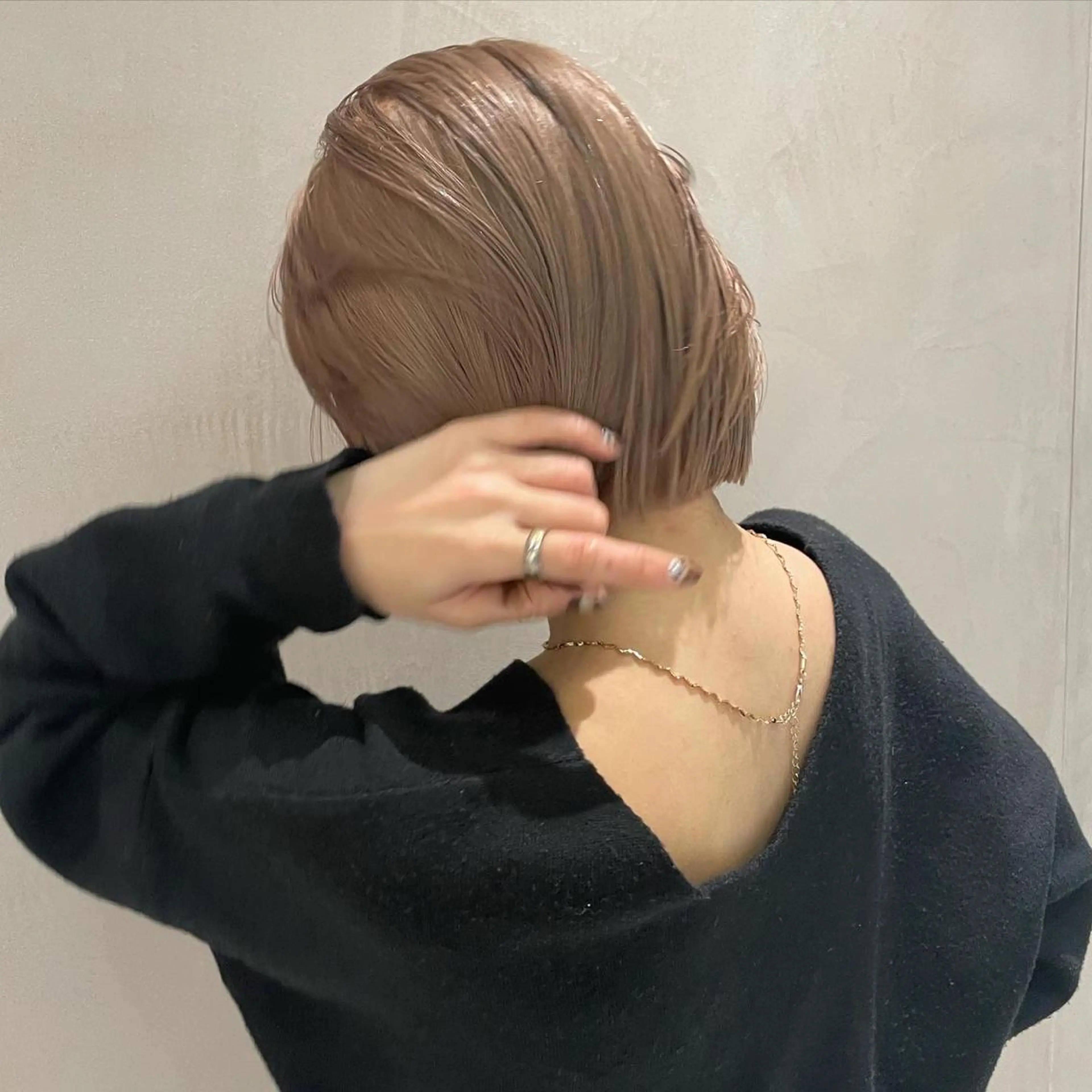 ショート ボブ かきあげバング HAVANA MIZUKIのヘアスタイル