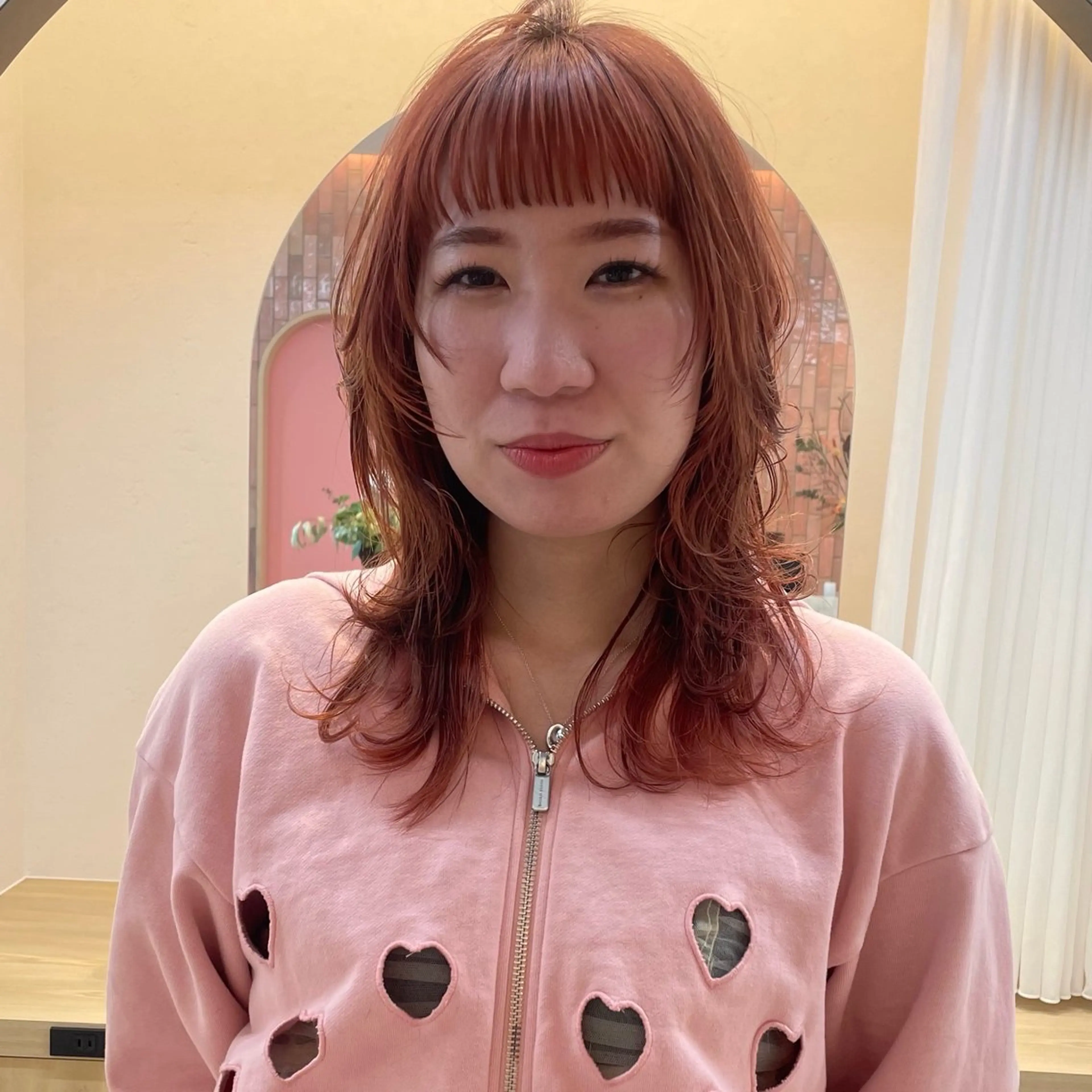 ミディアム カラー ベージュ/透明感/ 桃子🎀のヘアスタイル