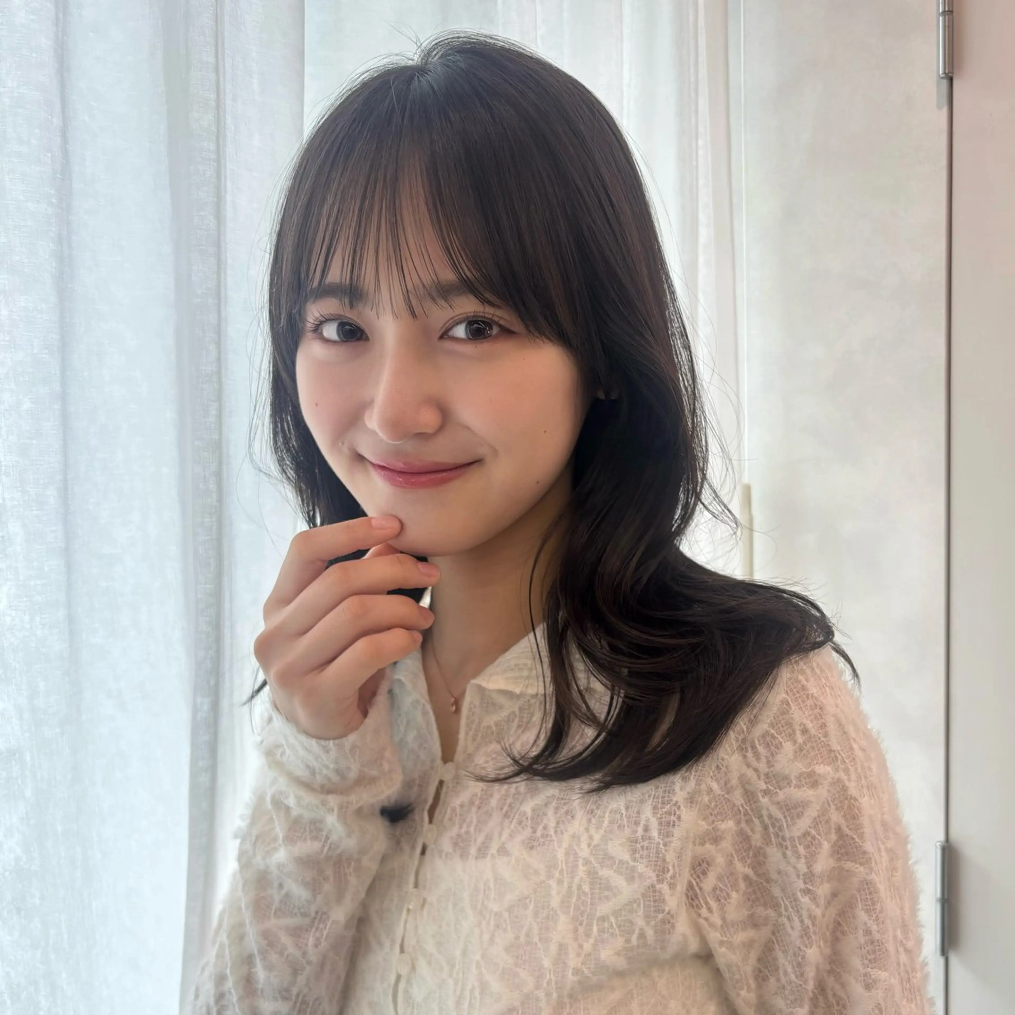 ミディアム 透明感カラー/ レイヤー🪽千優のヘアスタイル