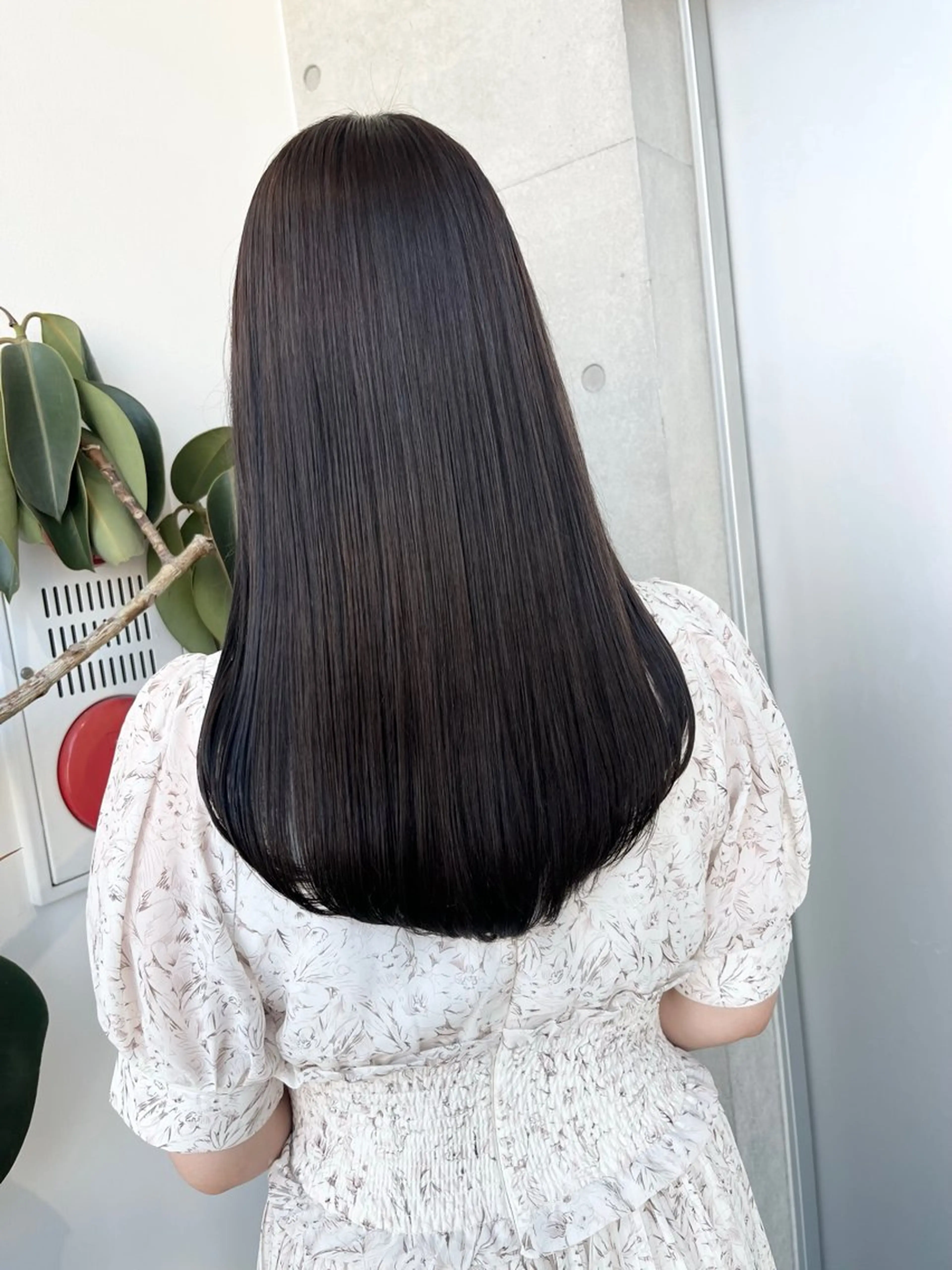 ロング カラー パーマ ヘアアレンジ 透明感/オリーブ/ グレージュ/YUKAのヘアスタイル