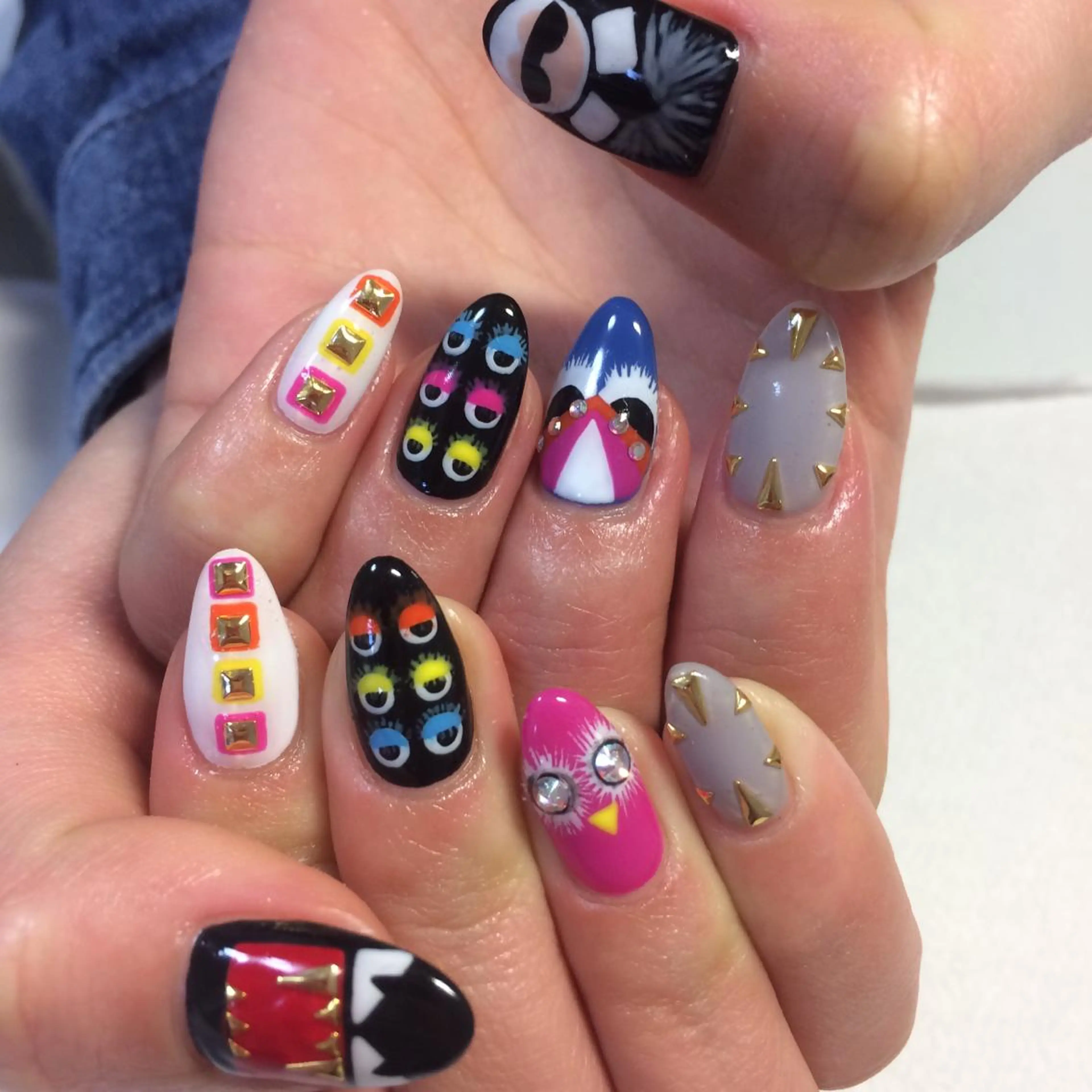 ネイル VIOLUS所属・VIOLUS 関目のネイルデザイン