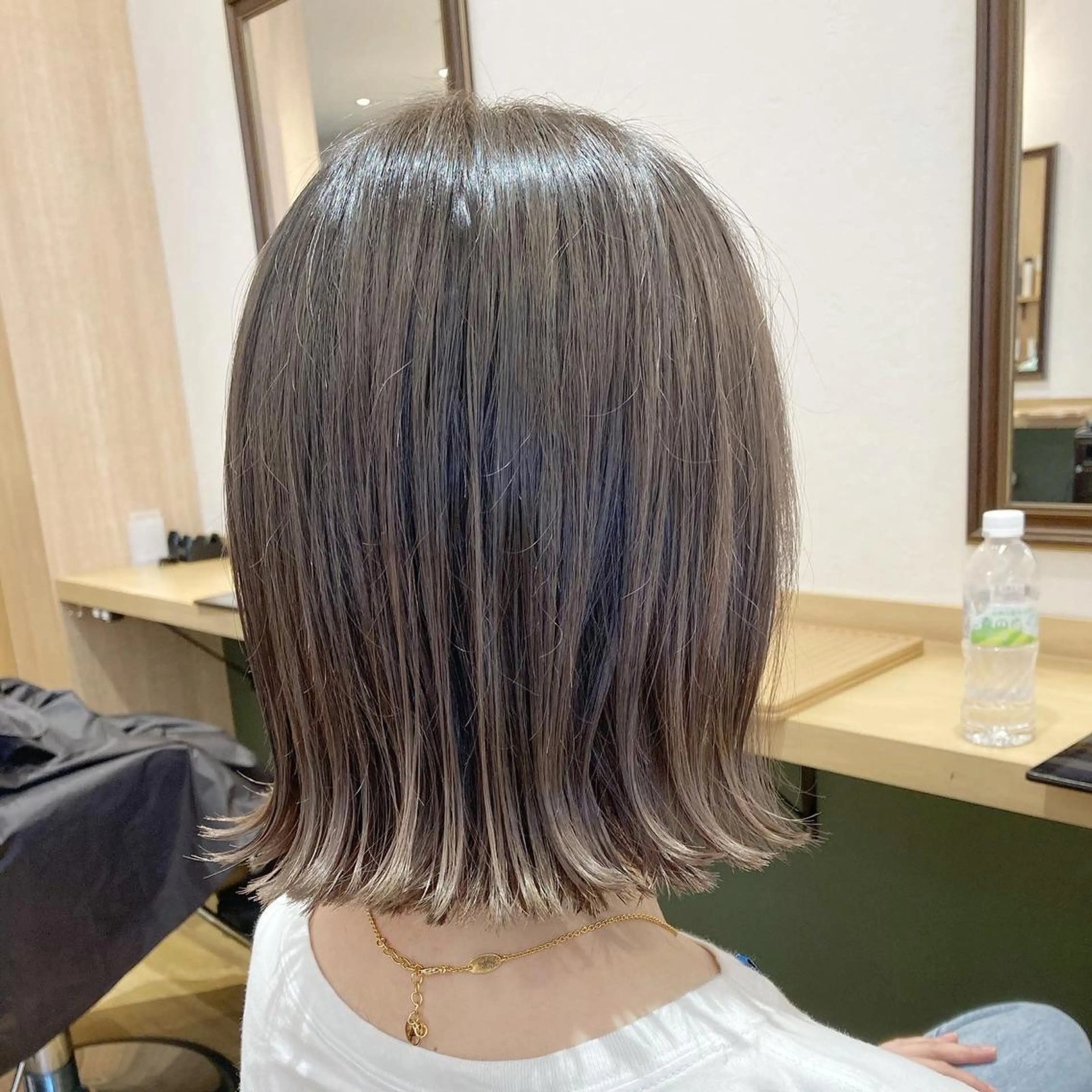 ショート アッシュ アッシュグレー アッシュグレージュ アイスグレージュ ラベンダーベージュ カット ヘアカラー ボブ/ハイトーン 立川loose 下田のヘアスタイル