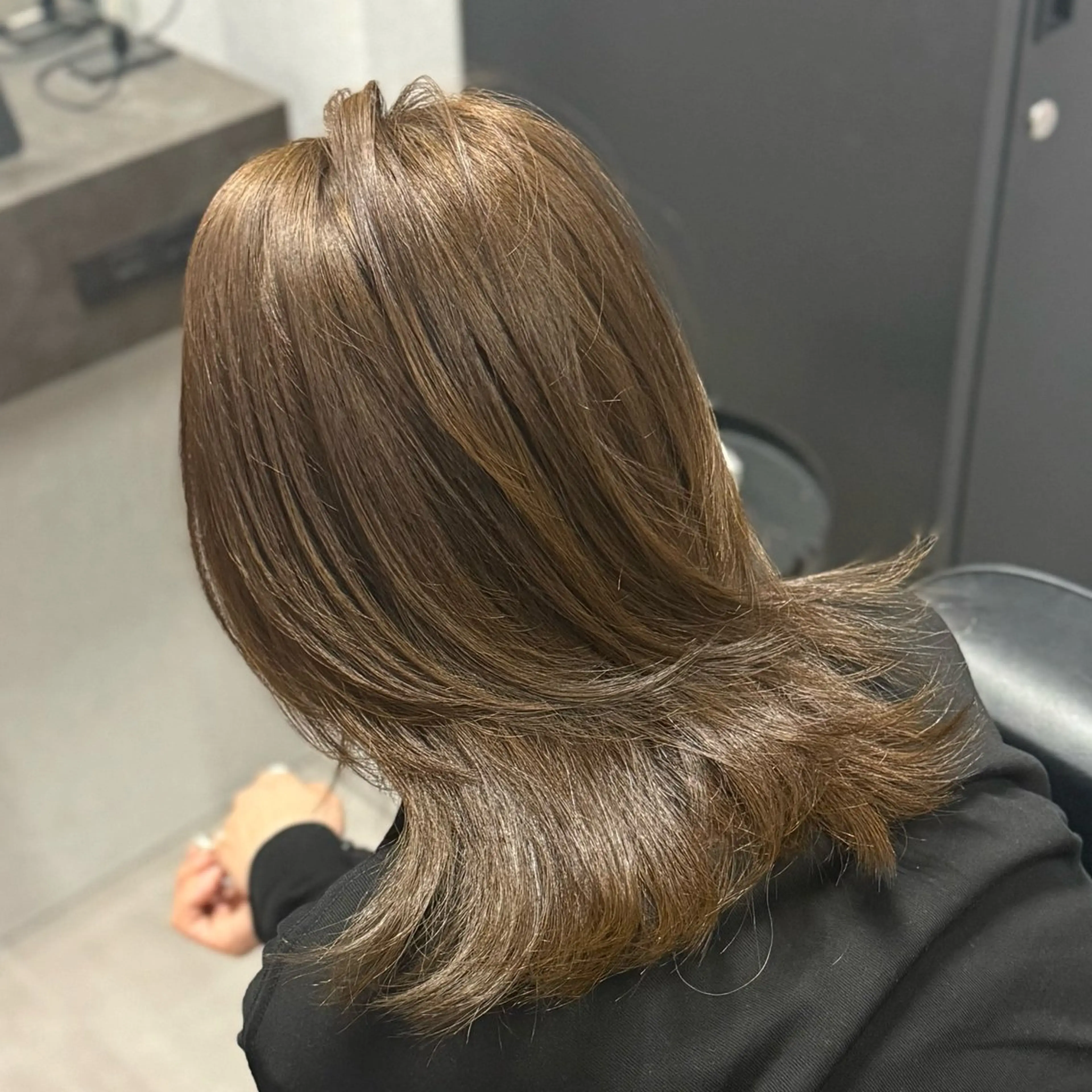 ロング カラー 黒髪 透明感カラー グレージュ オリーブカラー 髪質改善 カット ヘアカラー トリートメント ブリーチなしカラー I 髪質改善Ⅰたつやのヘアスタイル