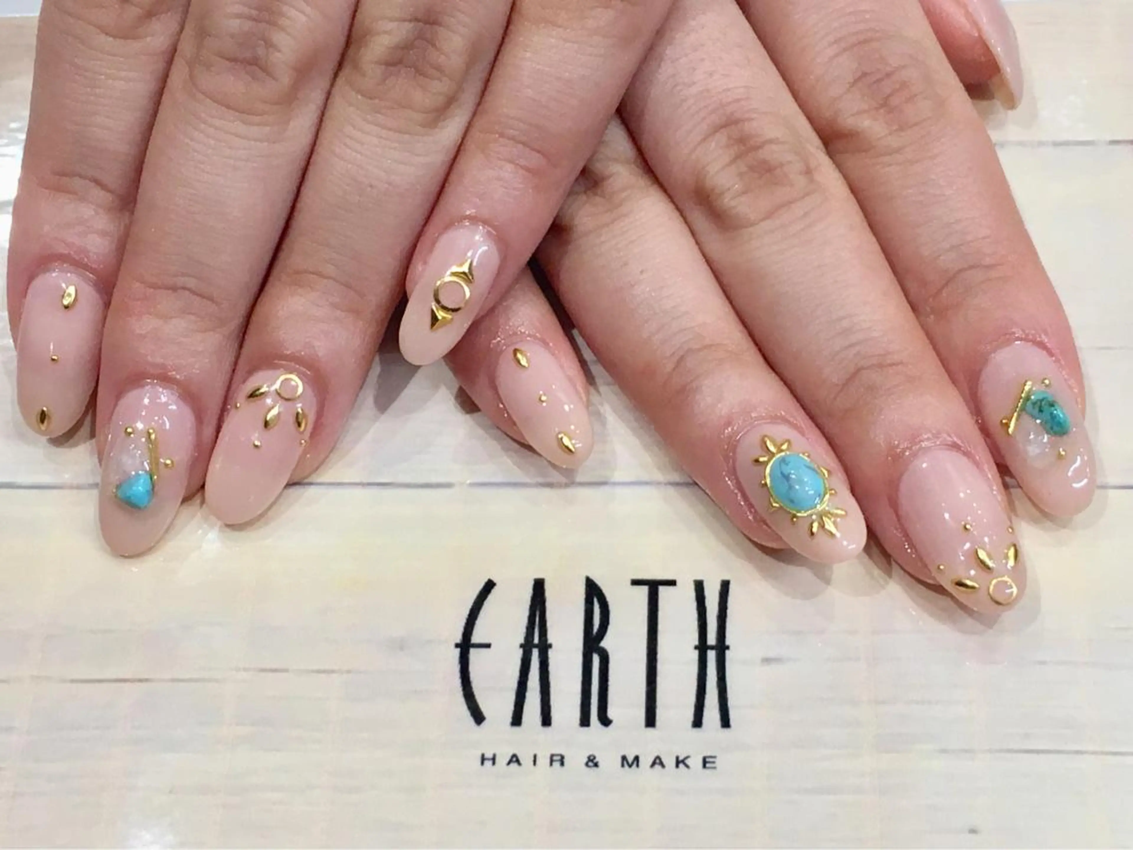 ネイル クリアネイル ピンク ストーンネイル ハンドネイル 佐藤 まりえのネイルデザイン