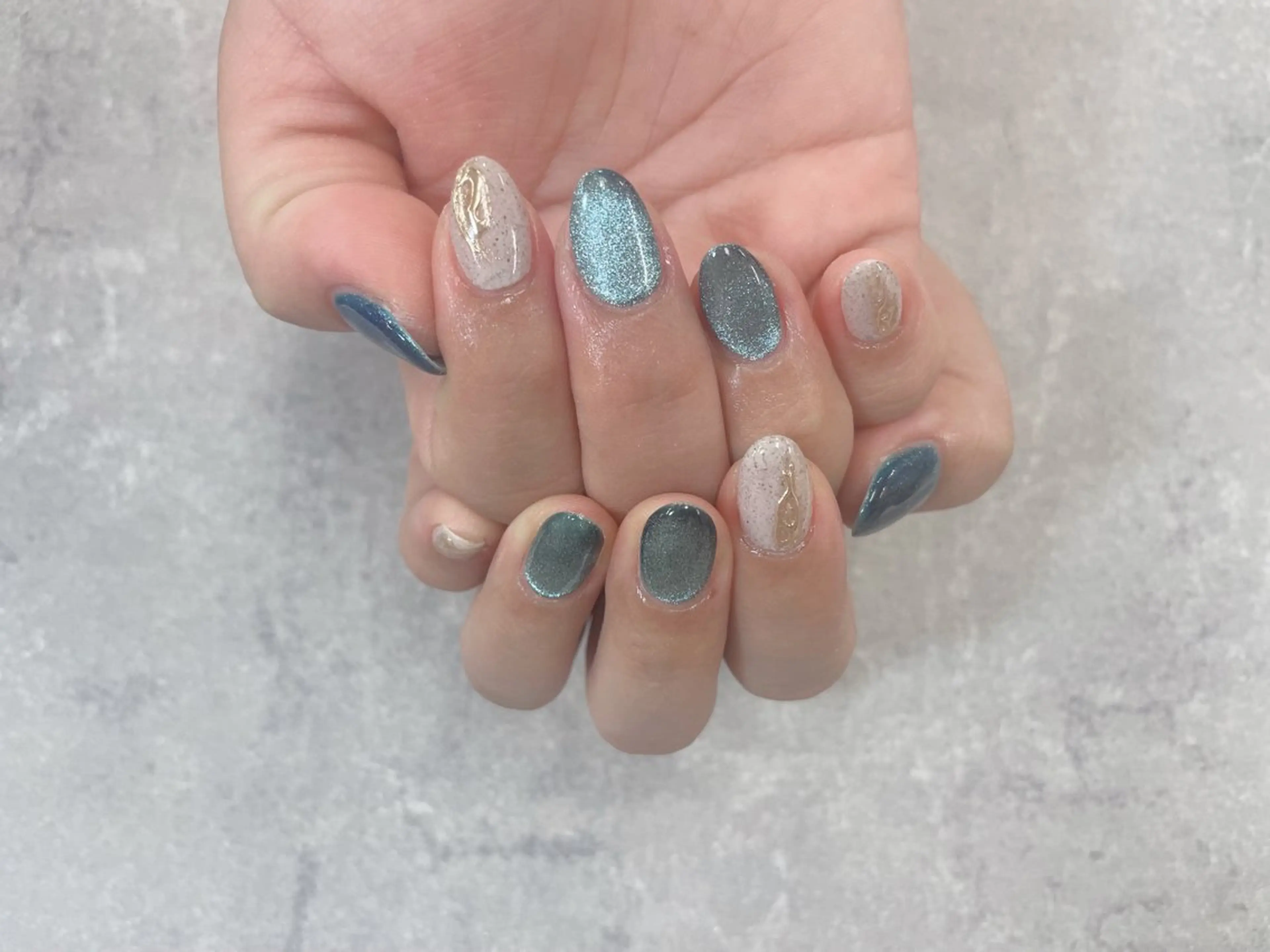 ネイル ブルー ジェルネイル マグネットネイル ミラーネイル ハンドネイル foglia❁﻿. ⌇﻿imamuraのネイルデザイン