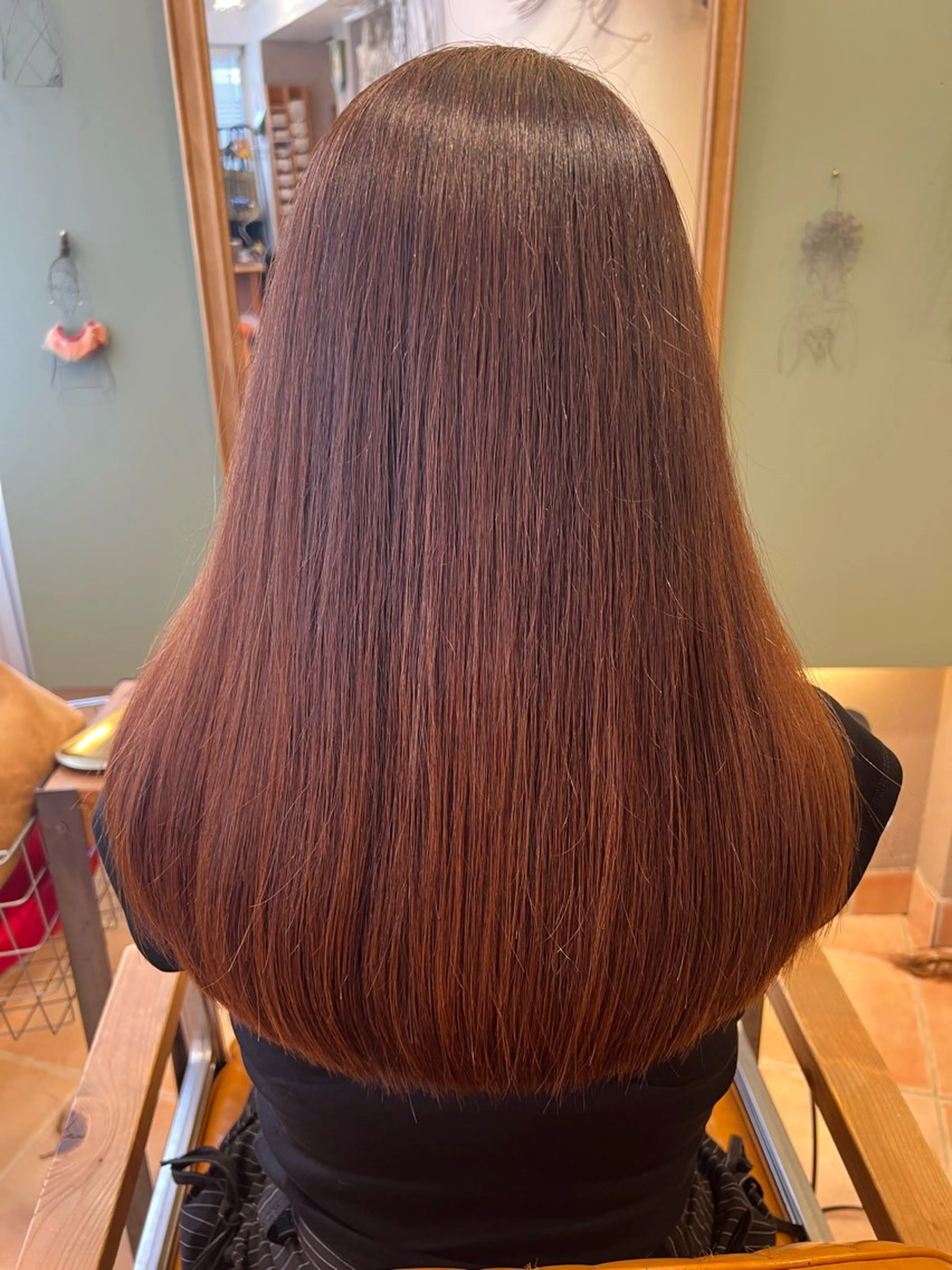 ロング クロサワ ヨーコのヘアスタイル