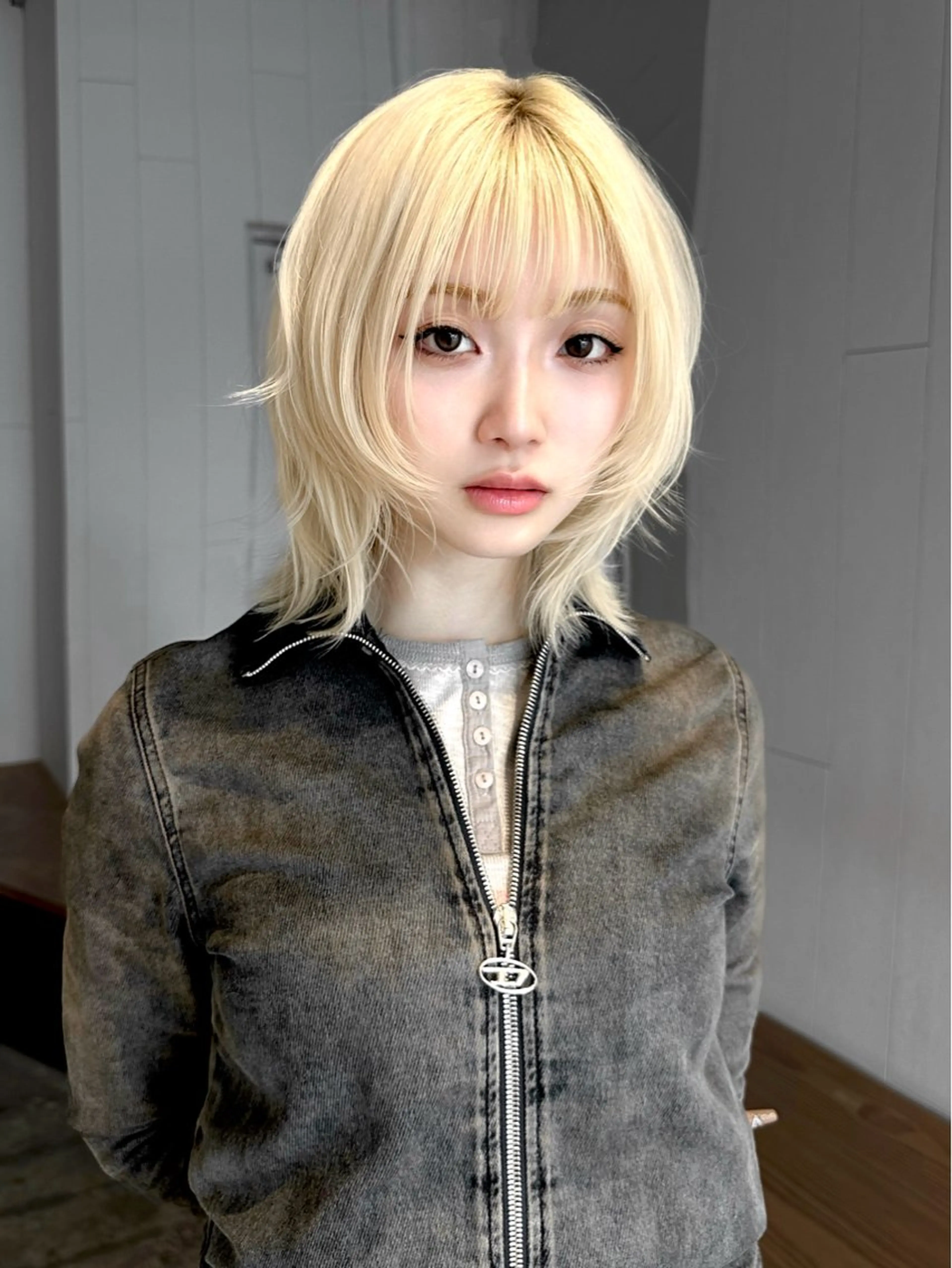 ミディアム ボブ レイヤーカット ALBUM所属・ショート/ブリーチ 特化kotomiのヘアスタイル