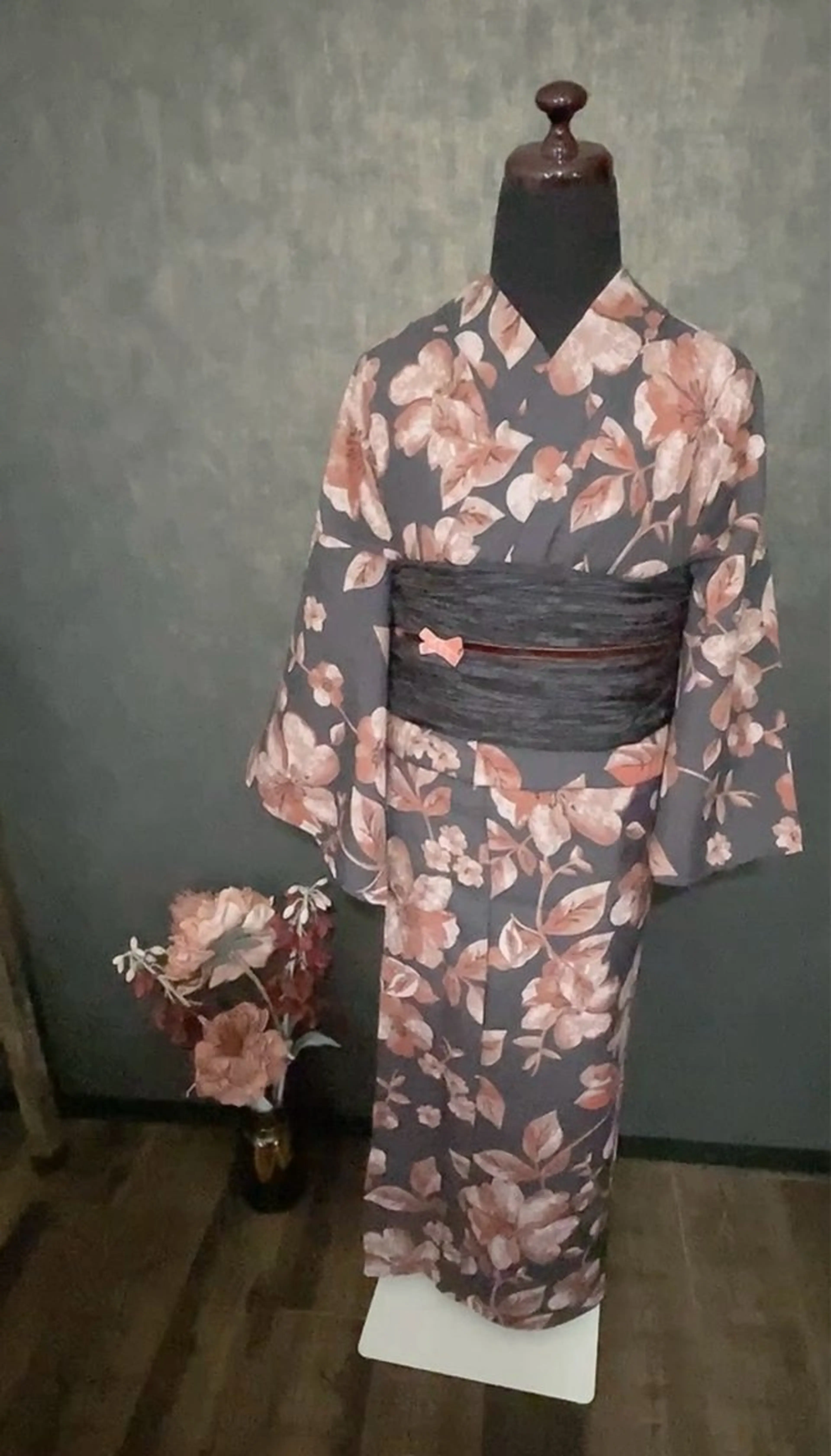 ヘアアレンジ 髪飾り サロンデアトリエ 愛沙花のマツエク・マツパデザイン