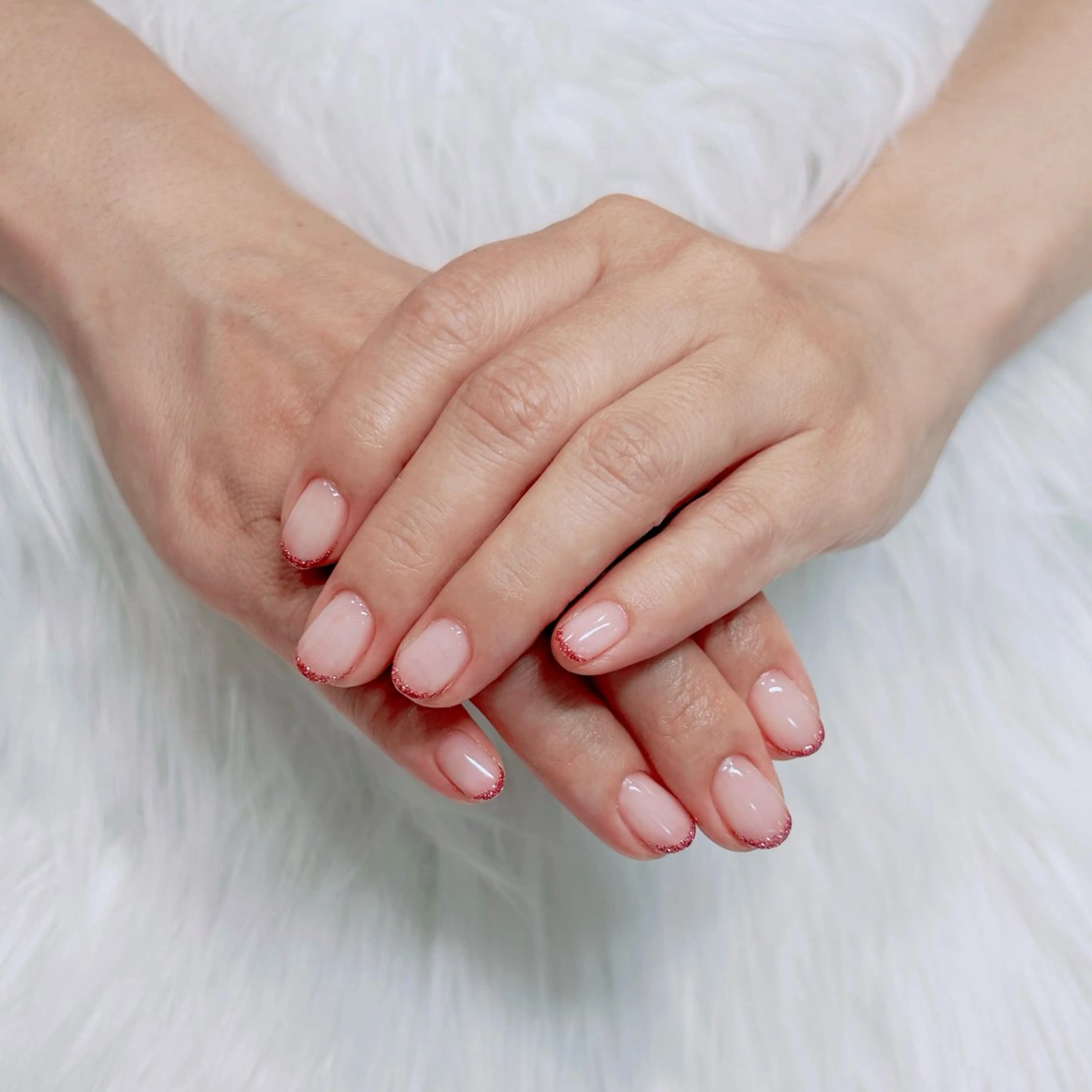 ネイル フレンチネイル ラメ(グリッター) ハンドネイル Neolive rita🐾Eimiのネイルデザイン