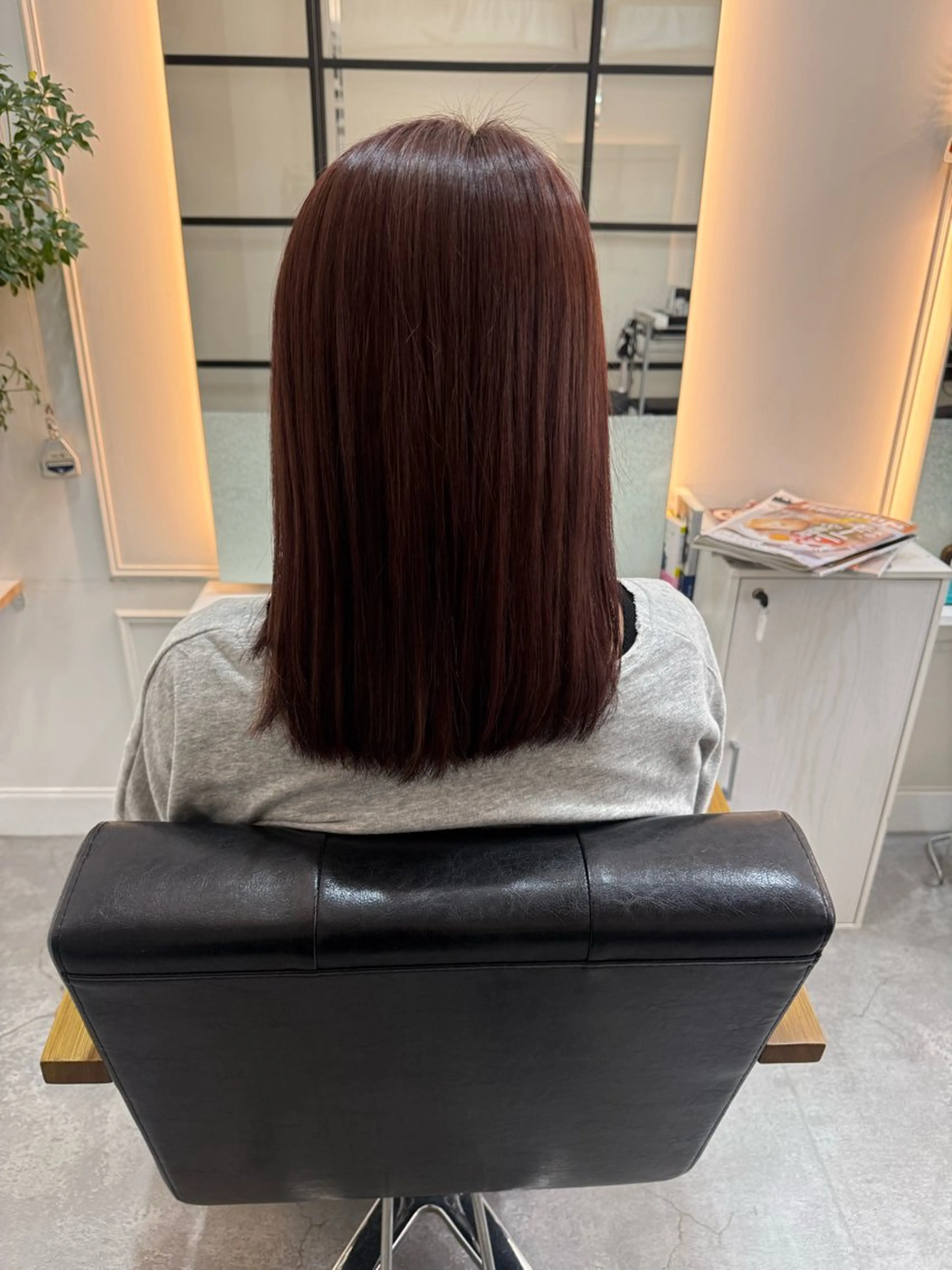 セミロング カラー ヘアカラー Queens Yukikoのヘアスタイル