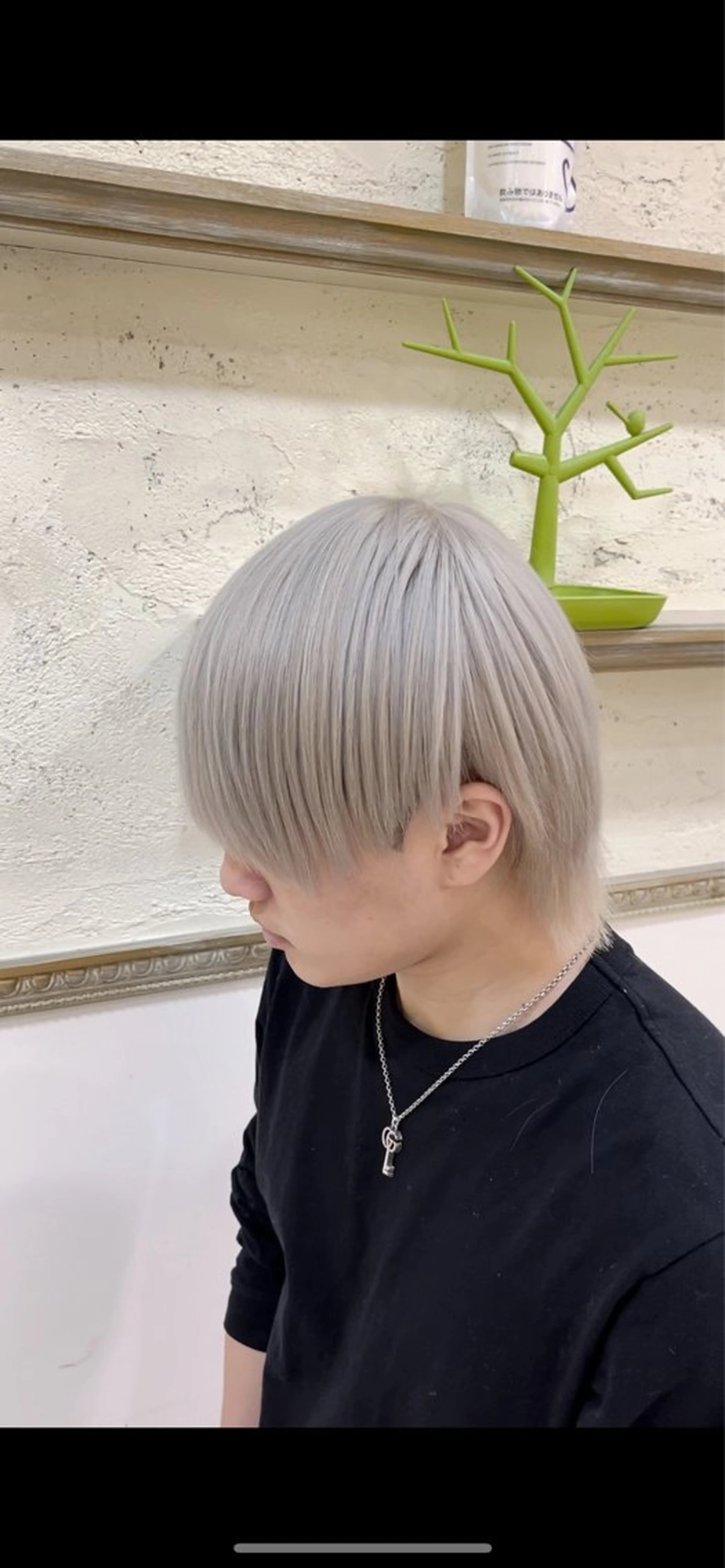 ミニモ特別価格【初カラーおすすめ☘️】メンズブリーチ+艶カラー+リペアトリートメントの写真