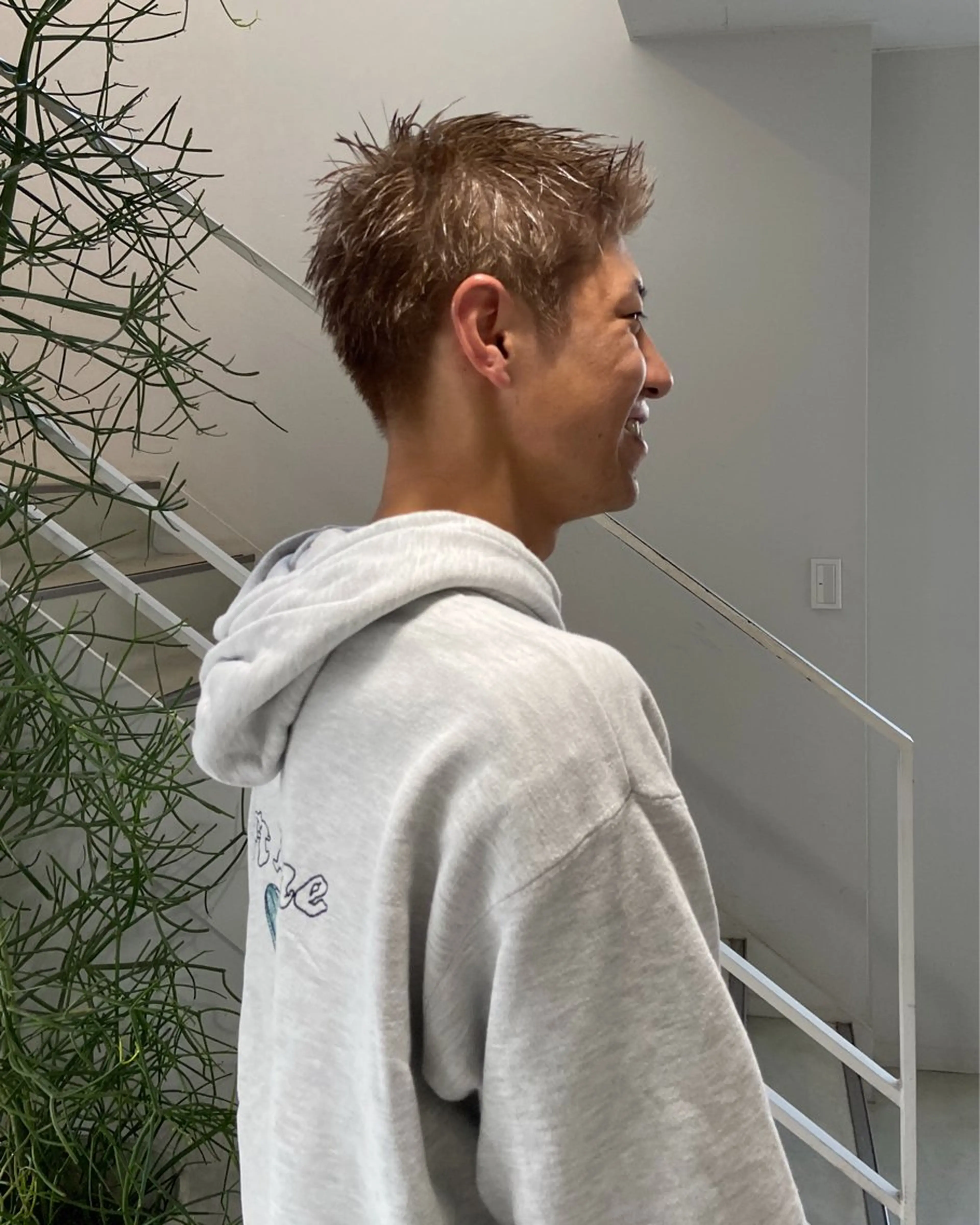 カラー メンズ swag所属・マユウ 豊橋のヘアスタイル