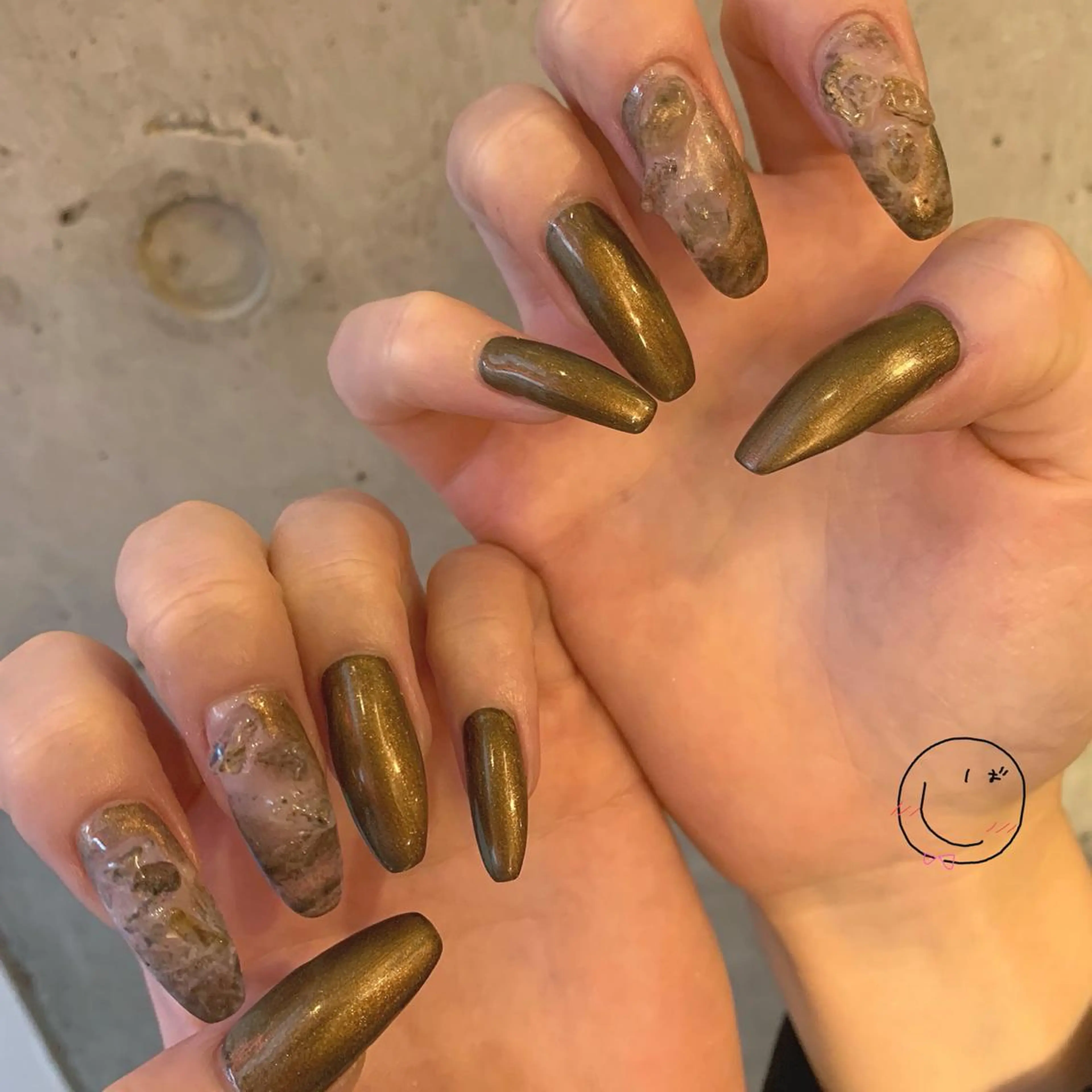 ネイル フットネイル ジェルネイル ニュアンスネイル ワンカラーネイル ホワイト chik所属・chik shibaのネイルデザイン