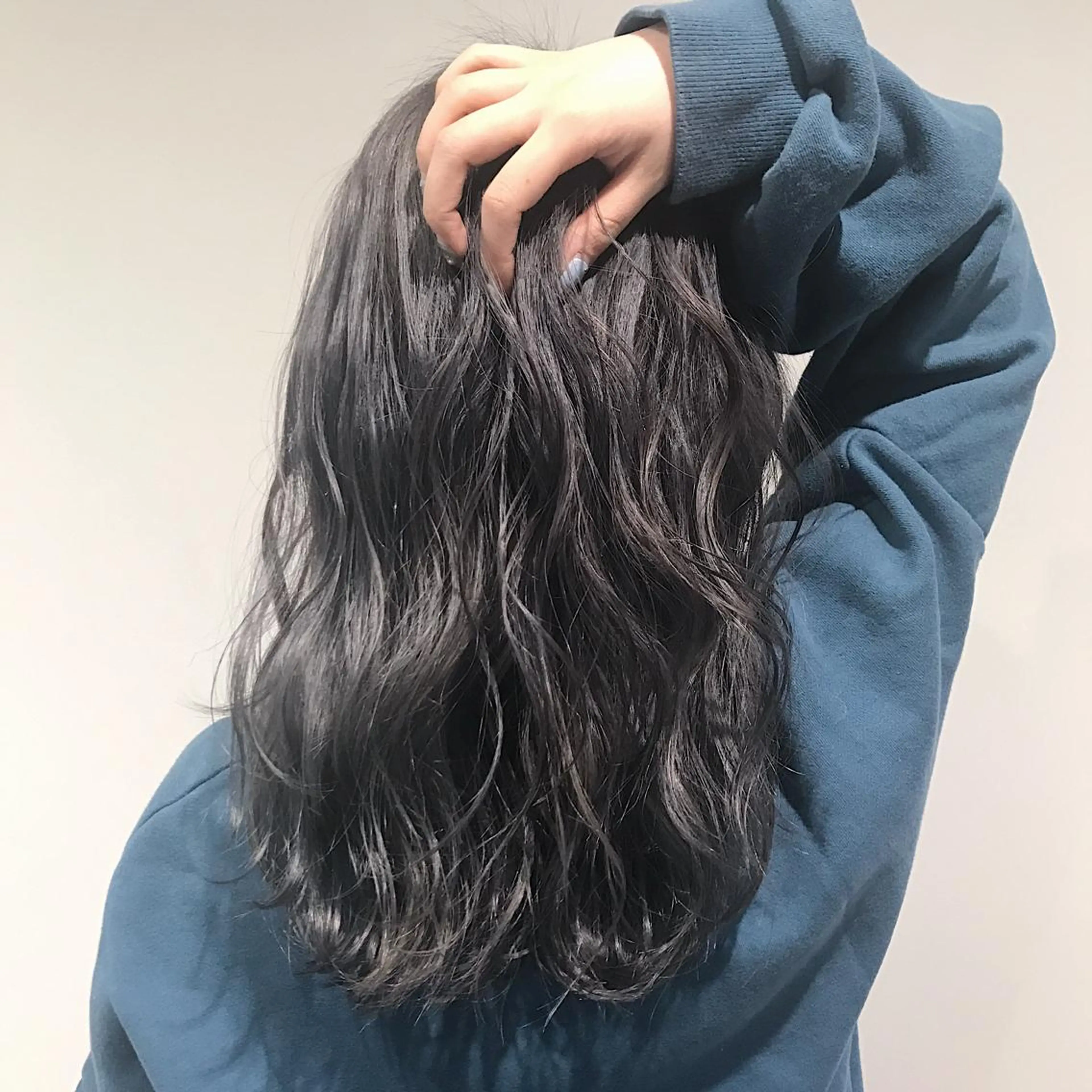 ミディアム カラー ヘアアレンジ Zina渋谷エリア マネージャShionのヘアスタイル