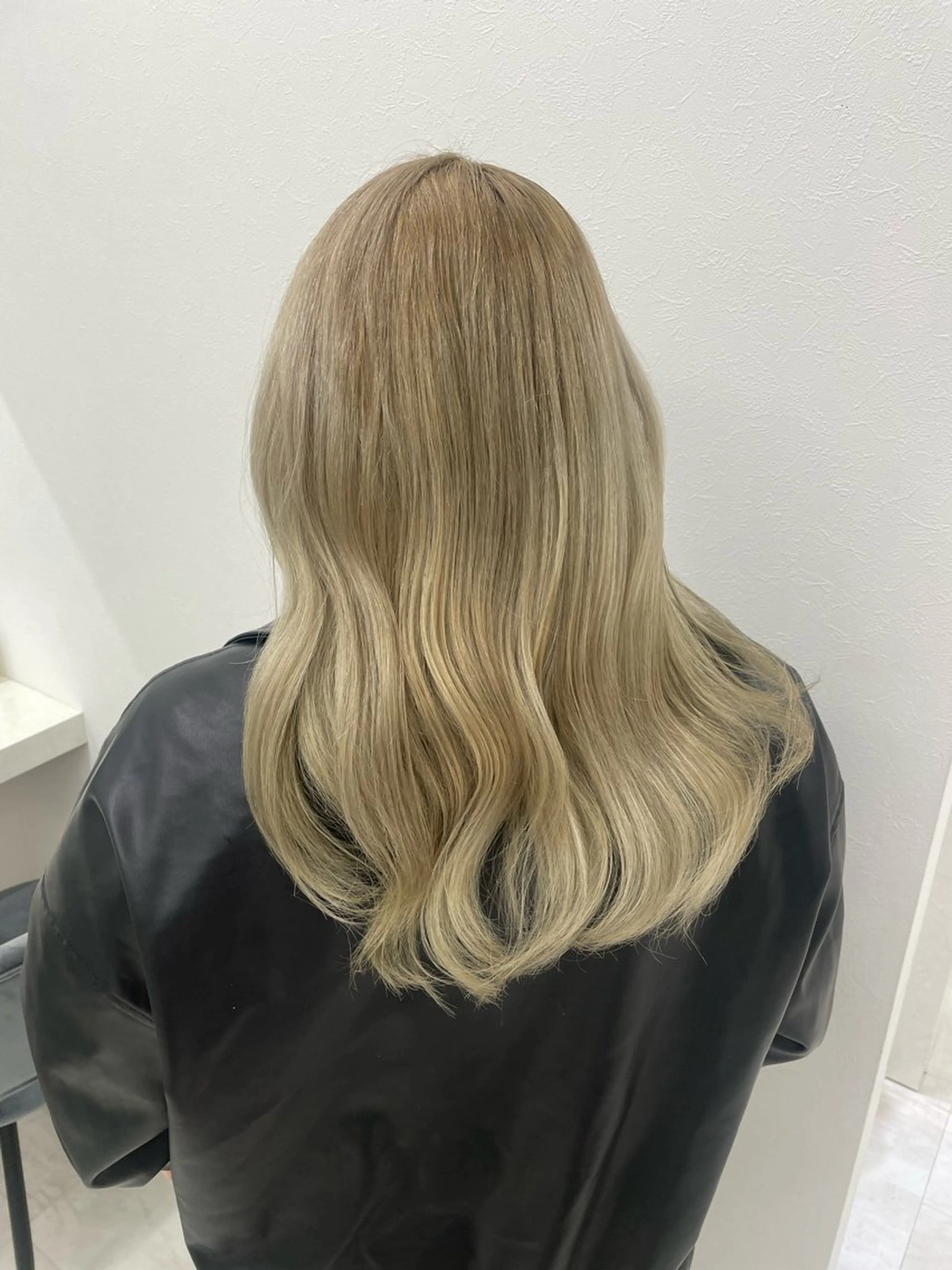 ロング カラー AITOKYO Ｓ渋谷所属・渋谷/ハイトーン/ ブリーチ/歩夢のヘアスタイル