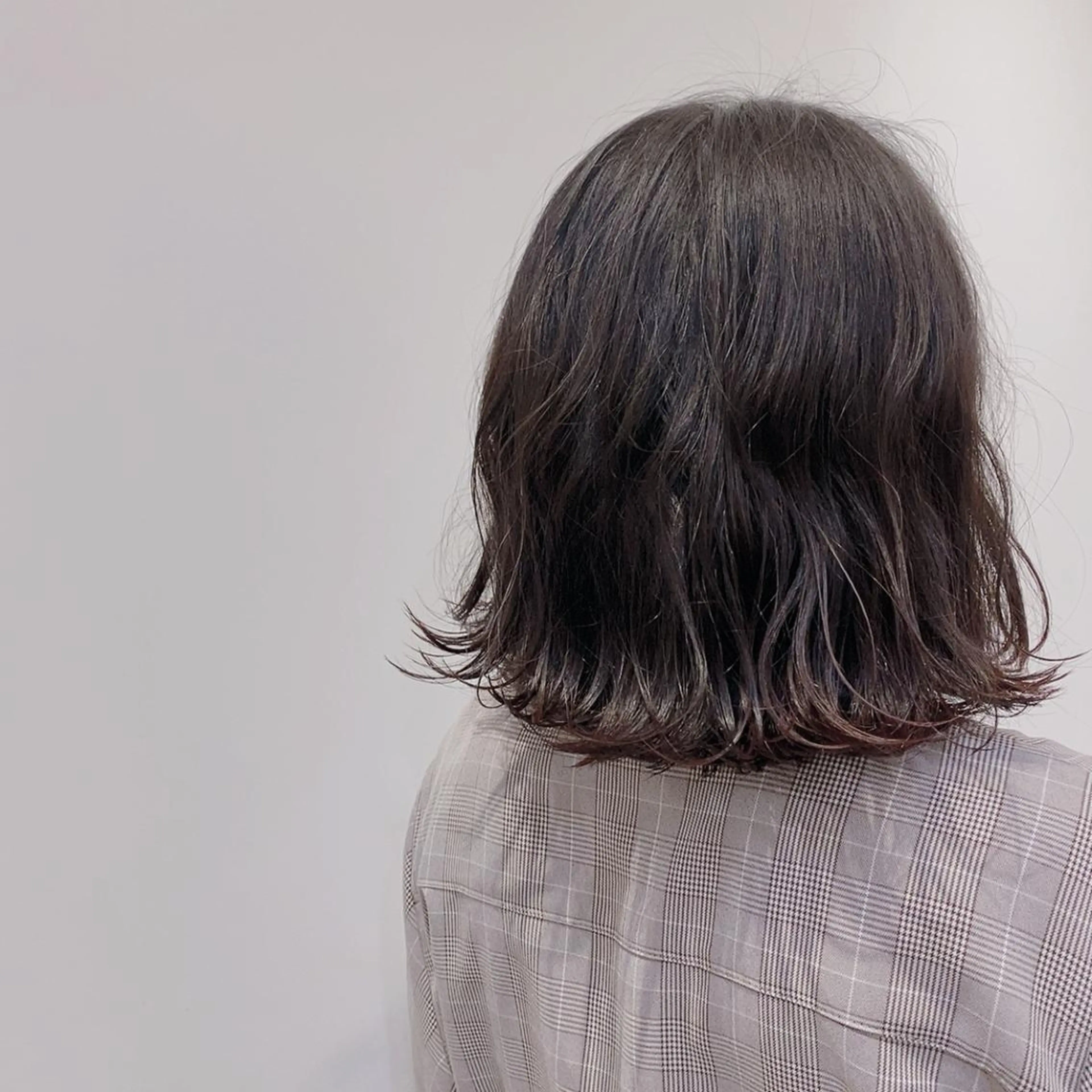 ミディアム 推しカラー🎨横浜 ブリーチ/ yuaのヘアスタイル