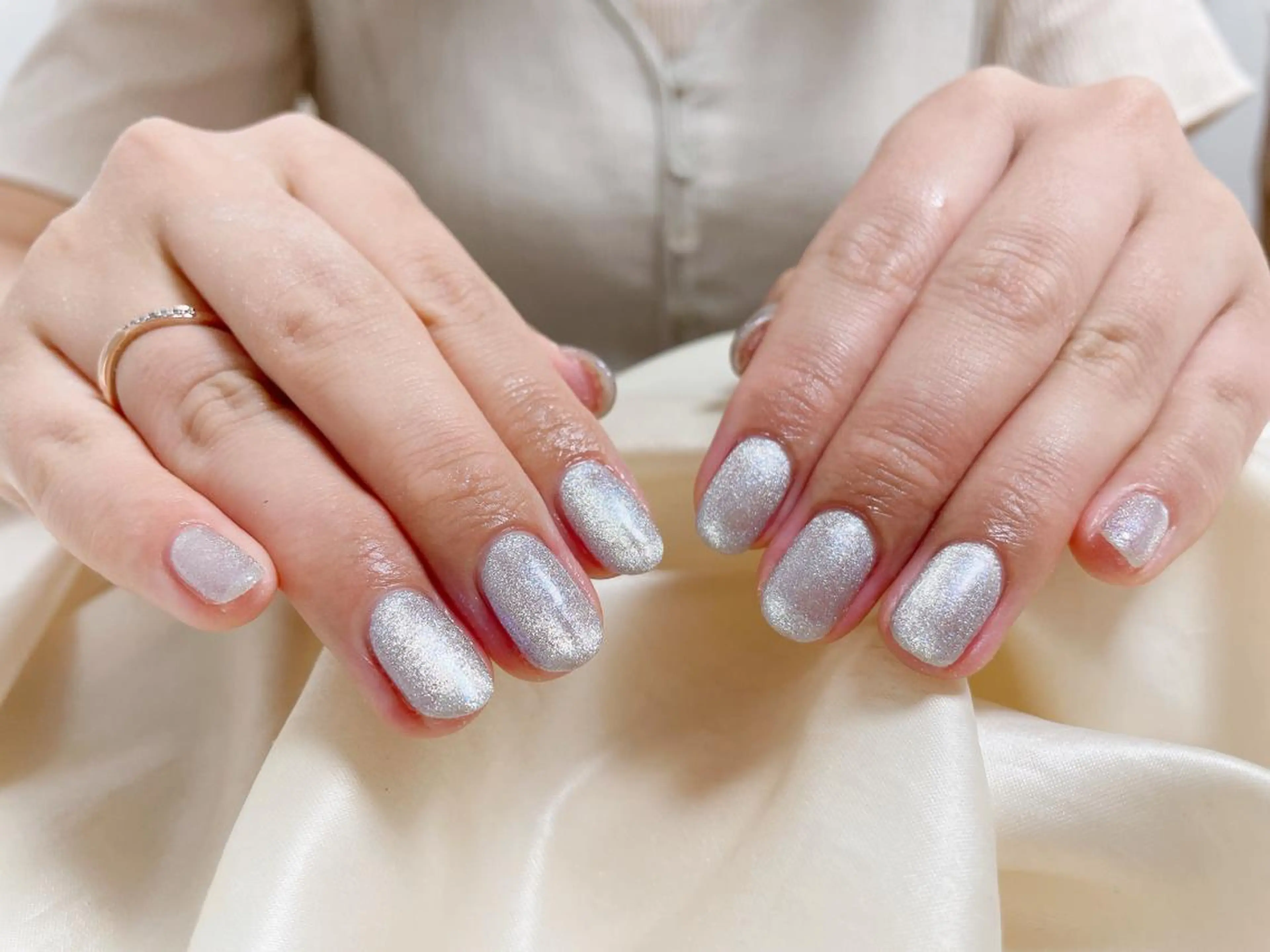 ネイル マグネットネイル シルバー Mogu nail 二子玉川のネイルデザイン