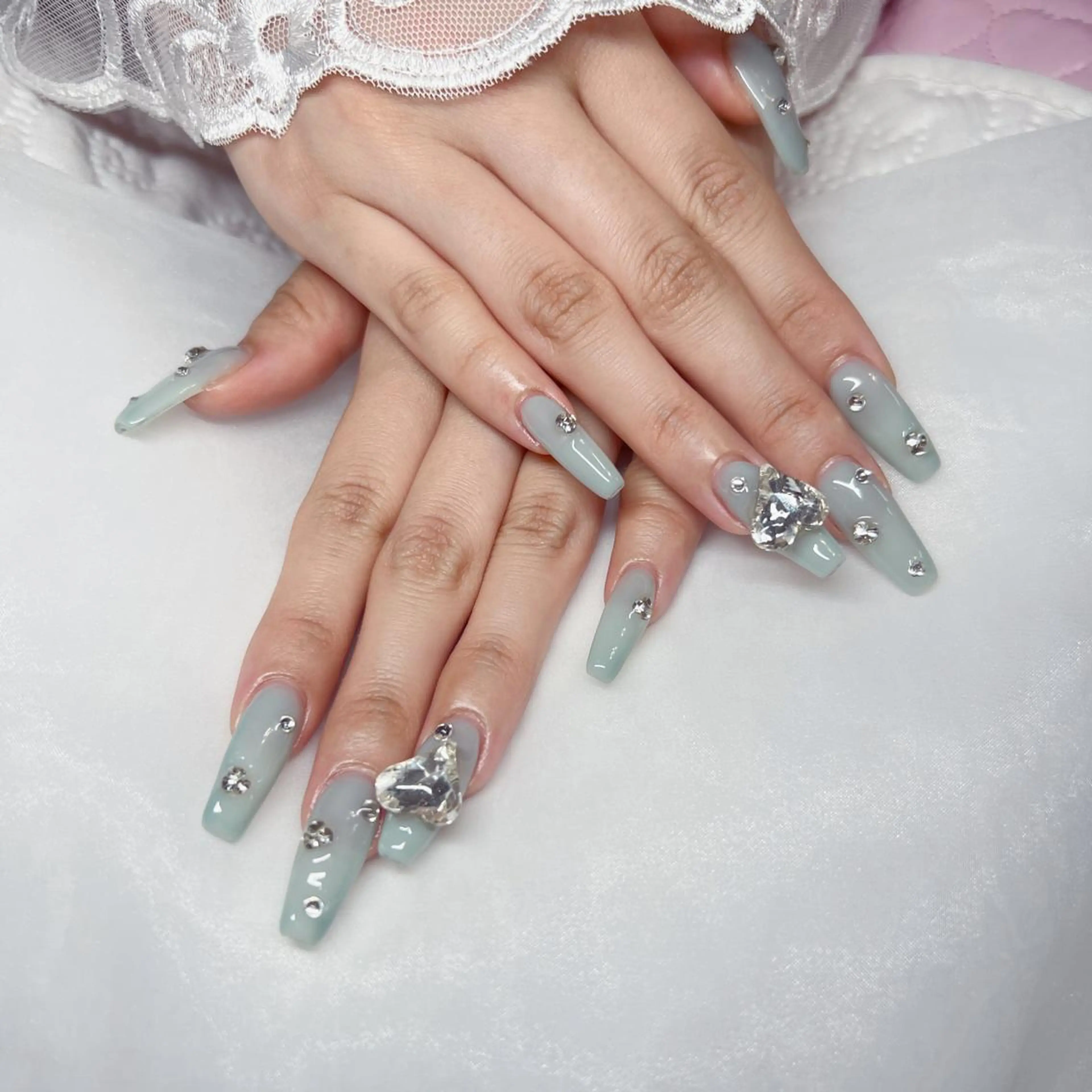 ロング ハンドネイル ハンドケア 💜MIYA nail川崎店のネイルデザイン