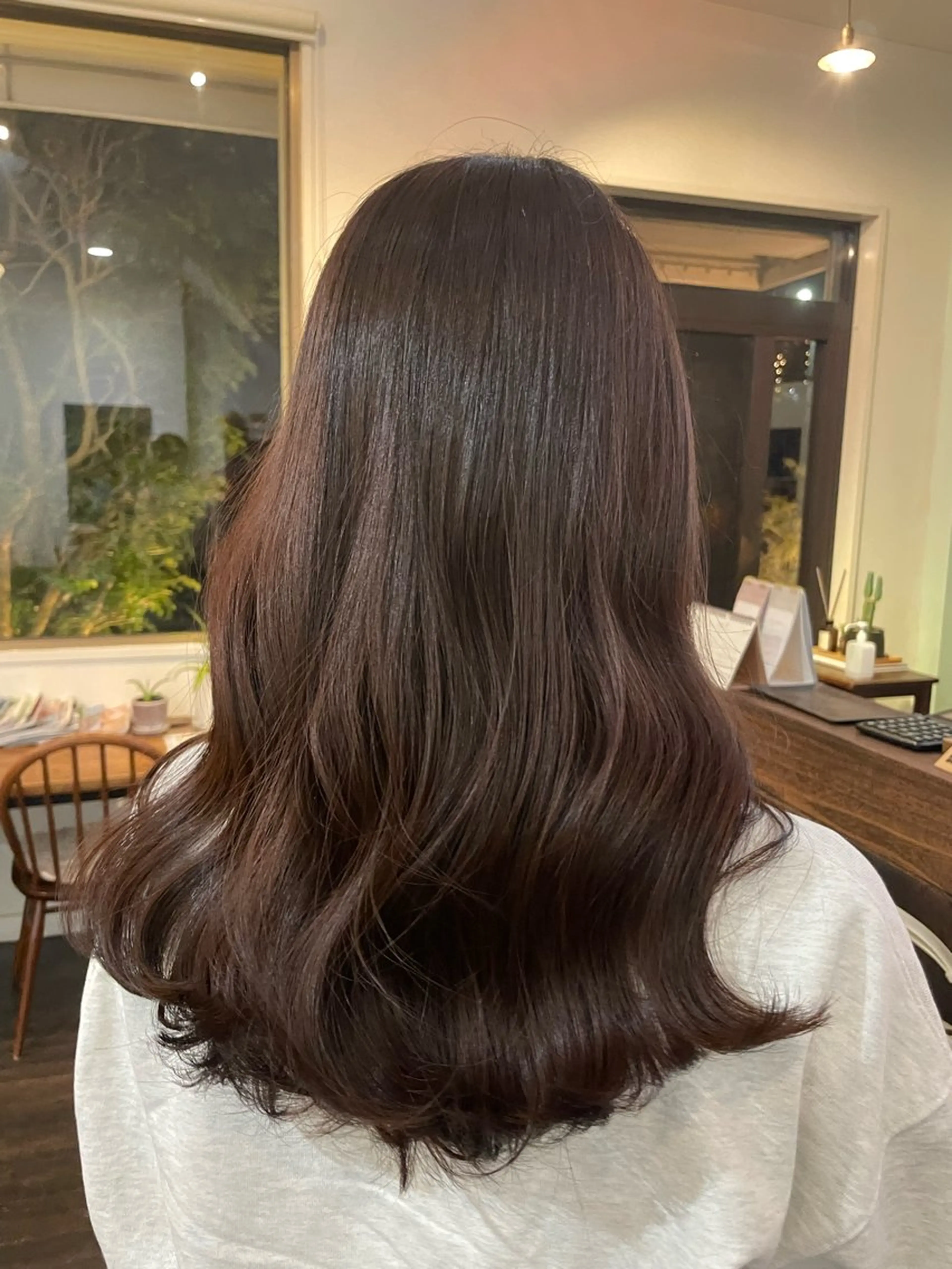 ロング カット ヘアカラー hair bulb所属・三國 栞音のヘアスタイル