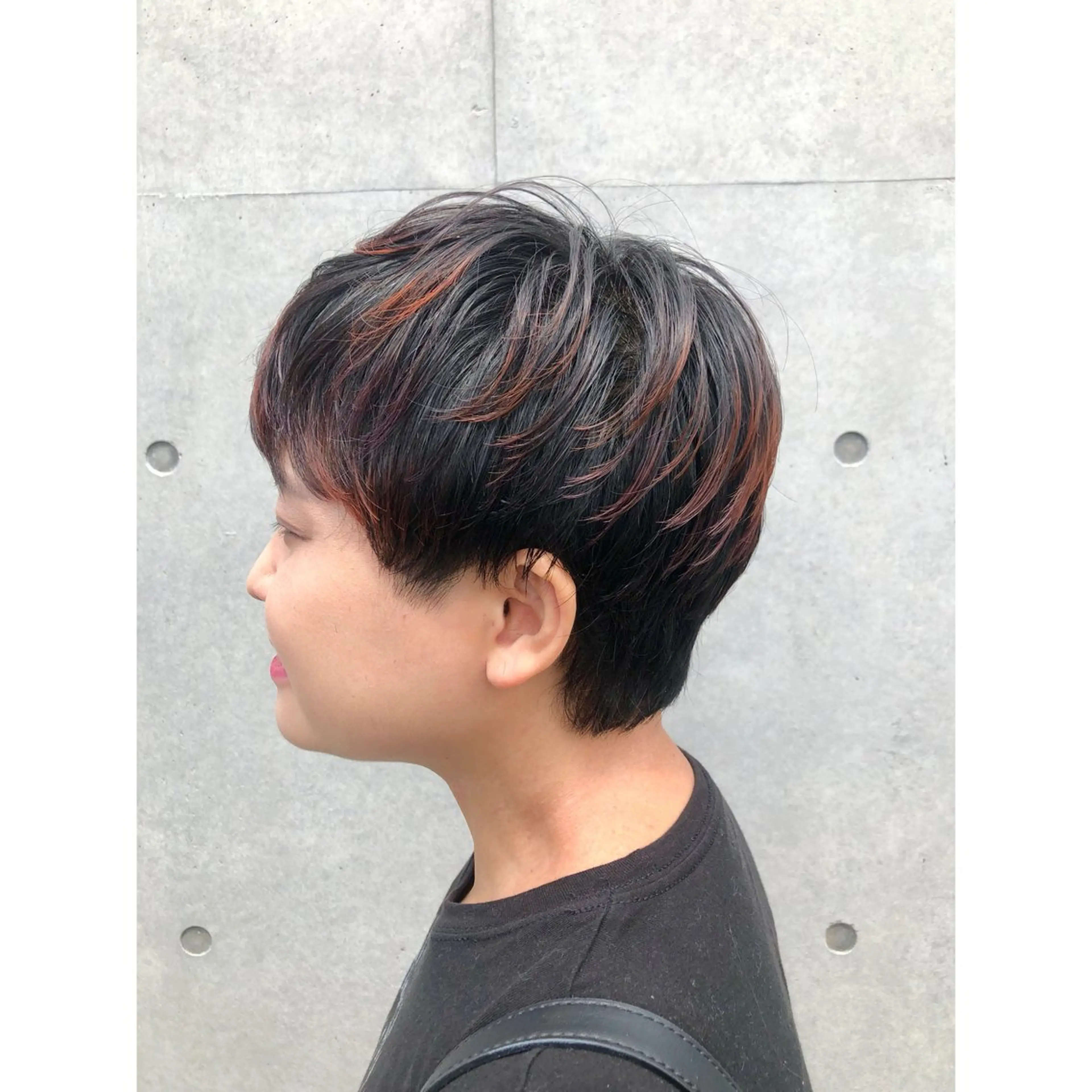 ショート カラー ブリーチ デザインカラー ハイライトカラー ハイライト 推しカラー✨ オタク美容師ユウカのヘアスタイル