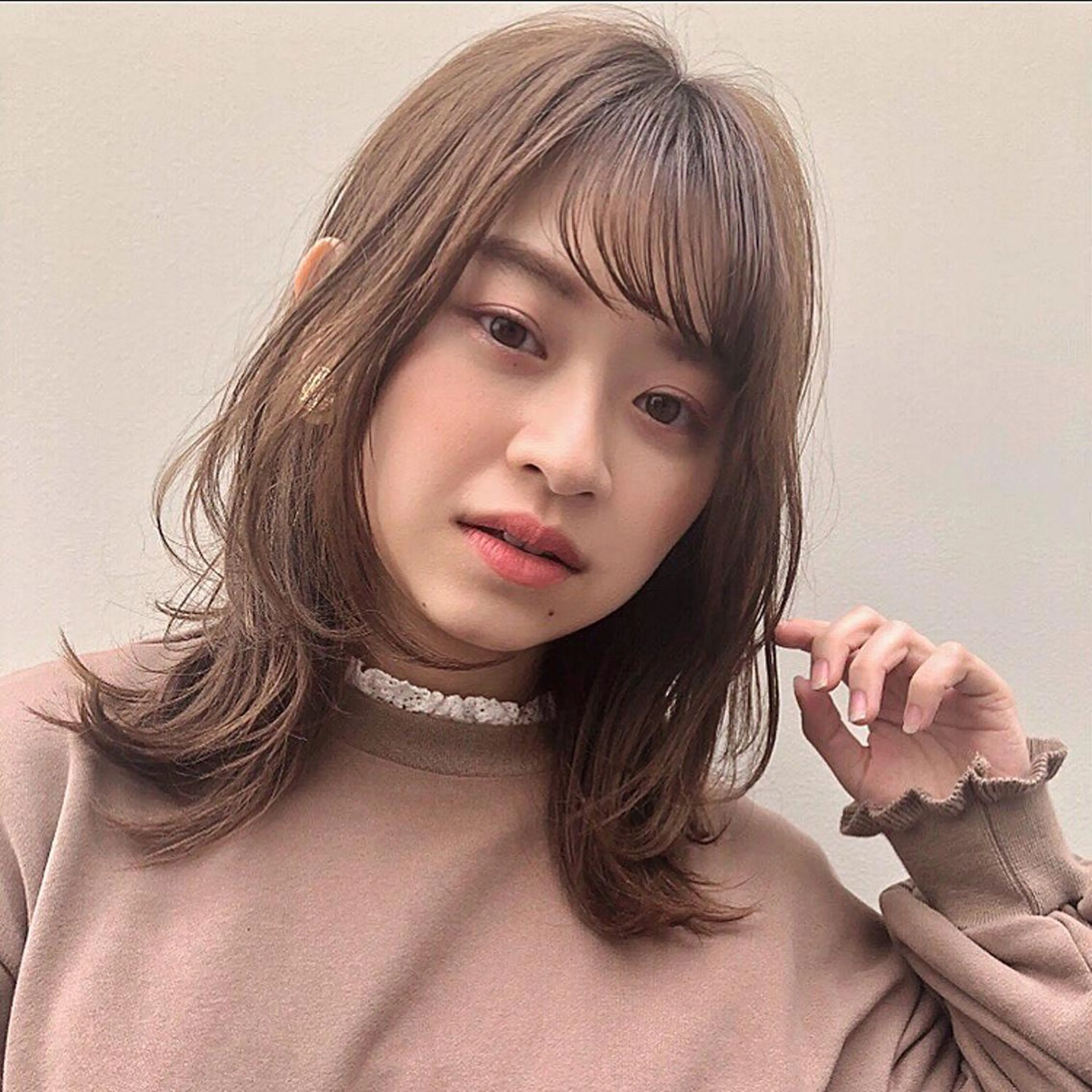 ミディアム カラー 【韓国ヘア×透明感 カラー】笹谷 莉未のヘアスタイル