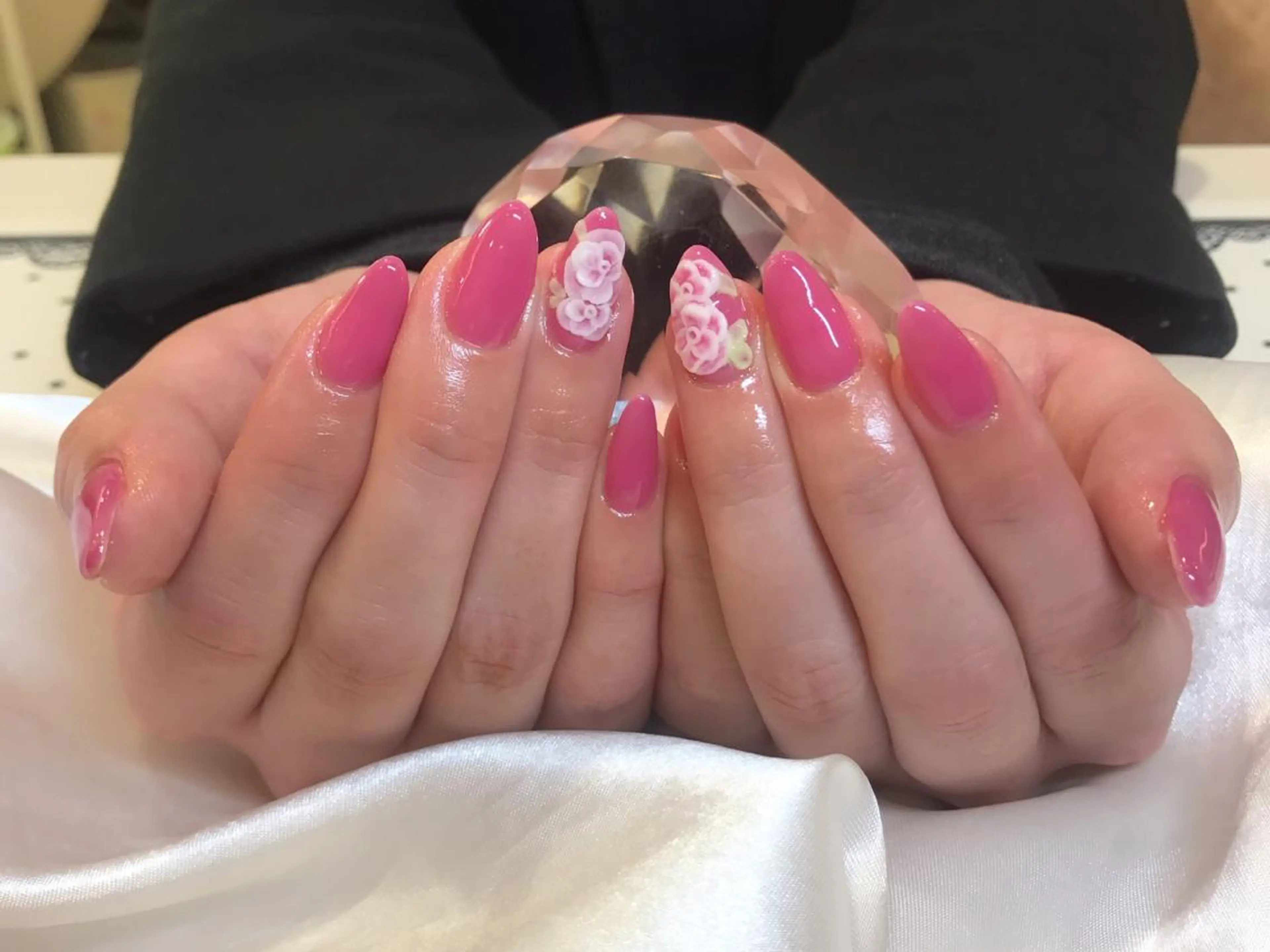 ネイル フラワーネイル ワンカラーネイル ピンク ハンドネイル 中川 愛理のその他イメージ