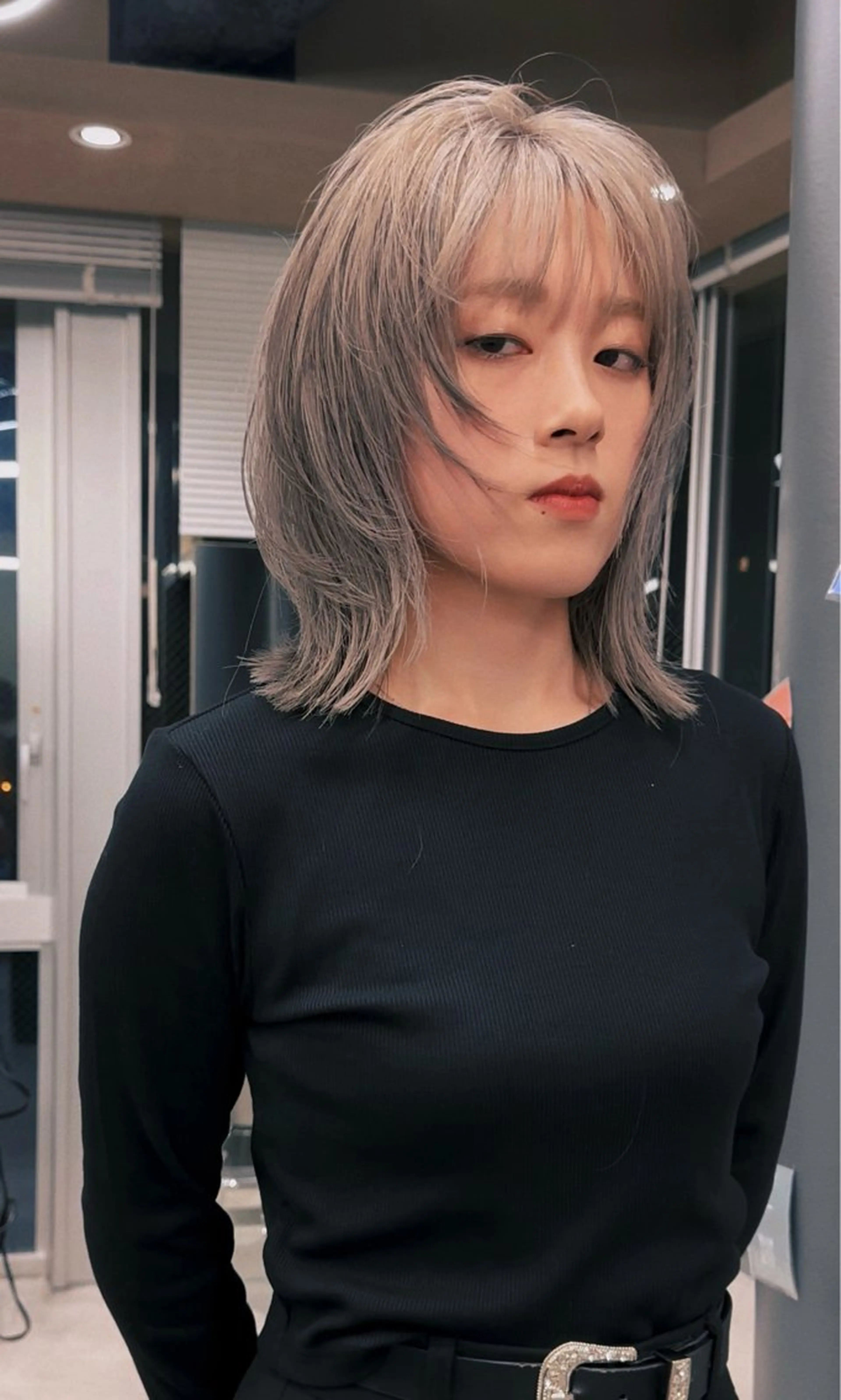 ミディアム 渡辺 良城のヘアスタイル