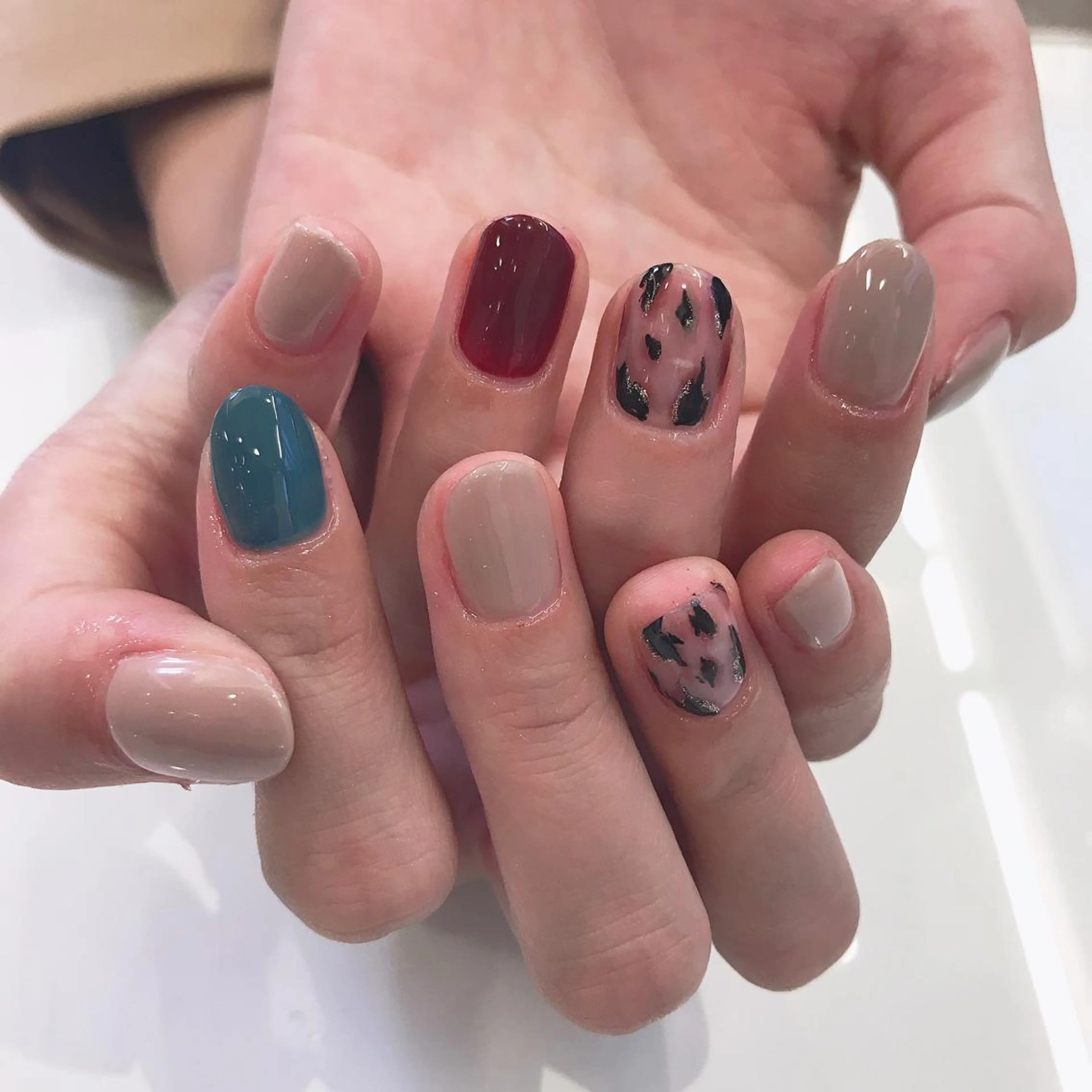 ネイル 韓国風✨髪質改善✨ 縮毛矯正✨松浦知奈美のヘアスタイル