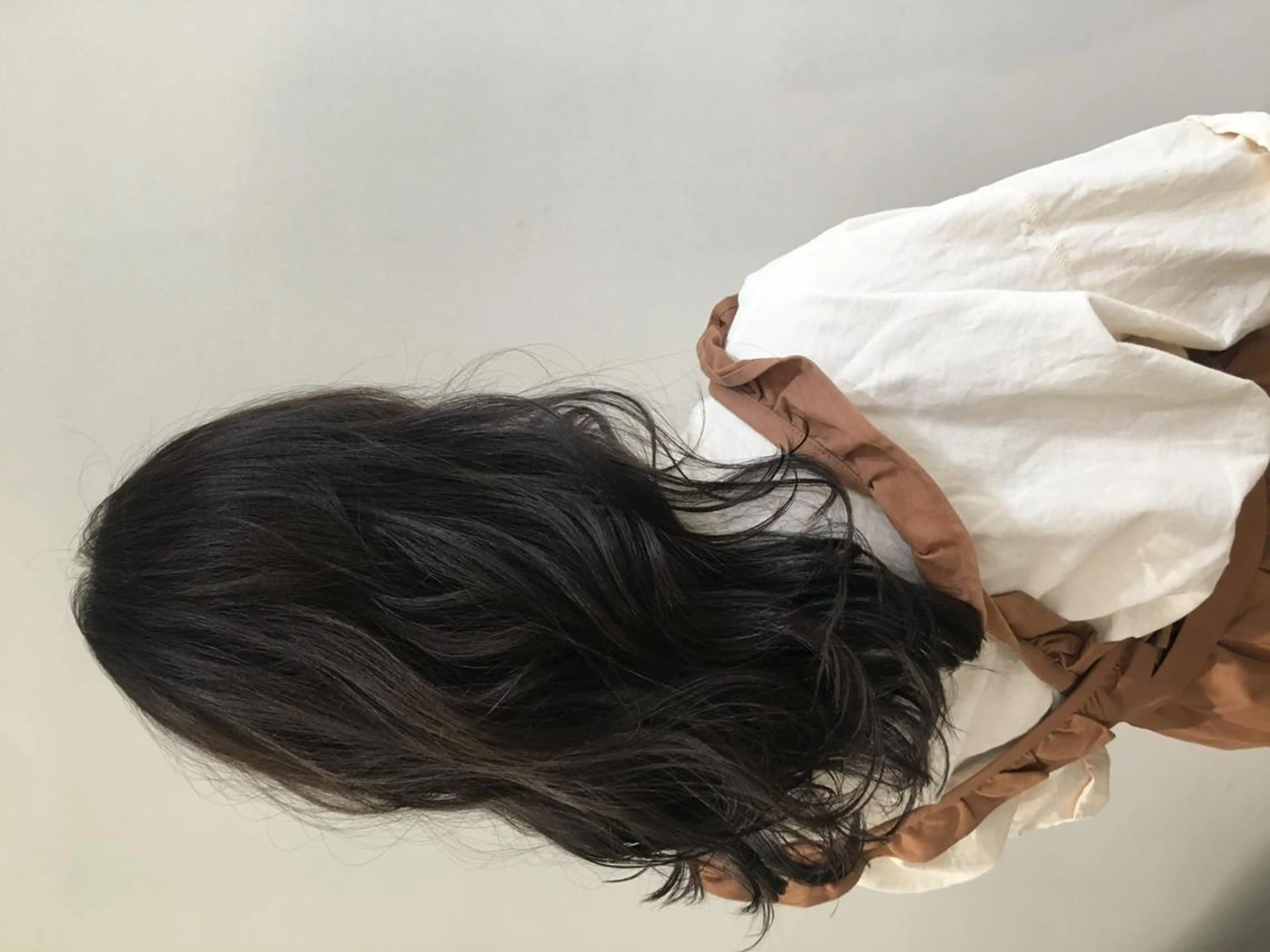 ミディアム due hair 京都駅前店 MILBON オージュア認定サロン【デューヘアー】所属・ハイトーンブリーチ 土坂　由志【京都】のヘアスタイル