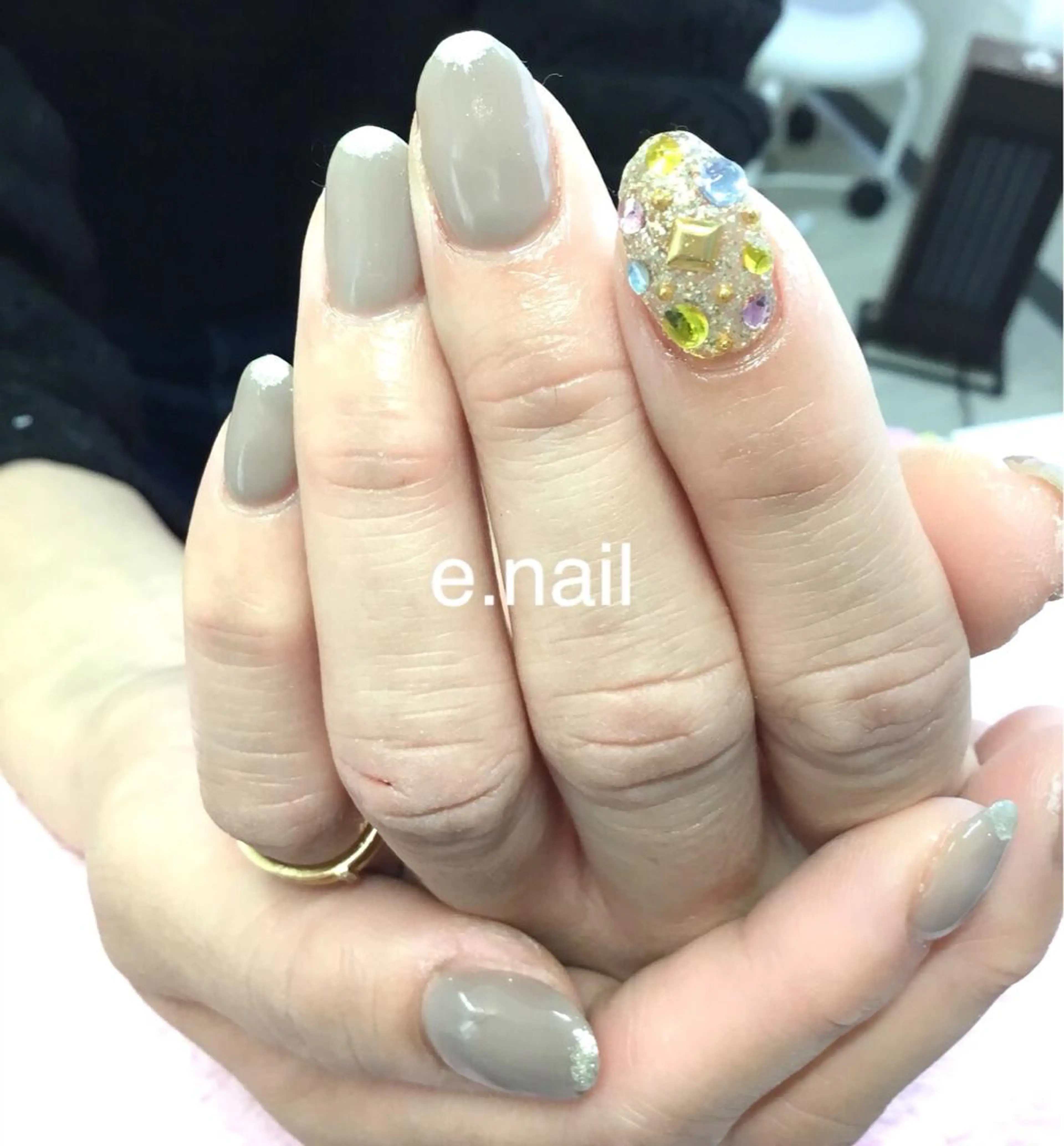 ネイル e.nail所属・和賀井 恵理のネイルデザイン