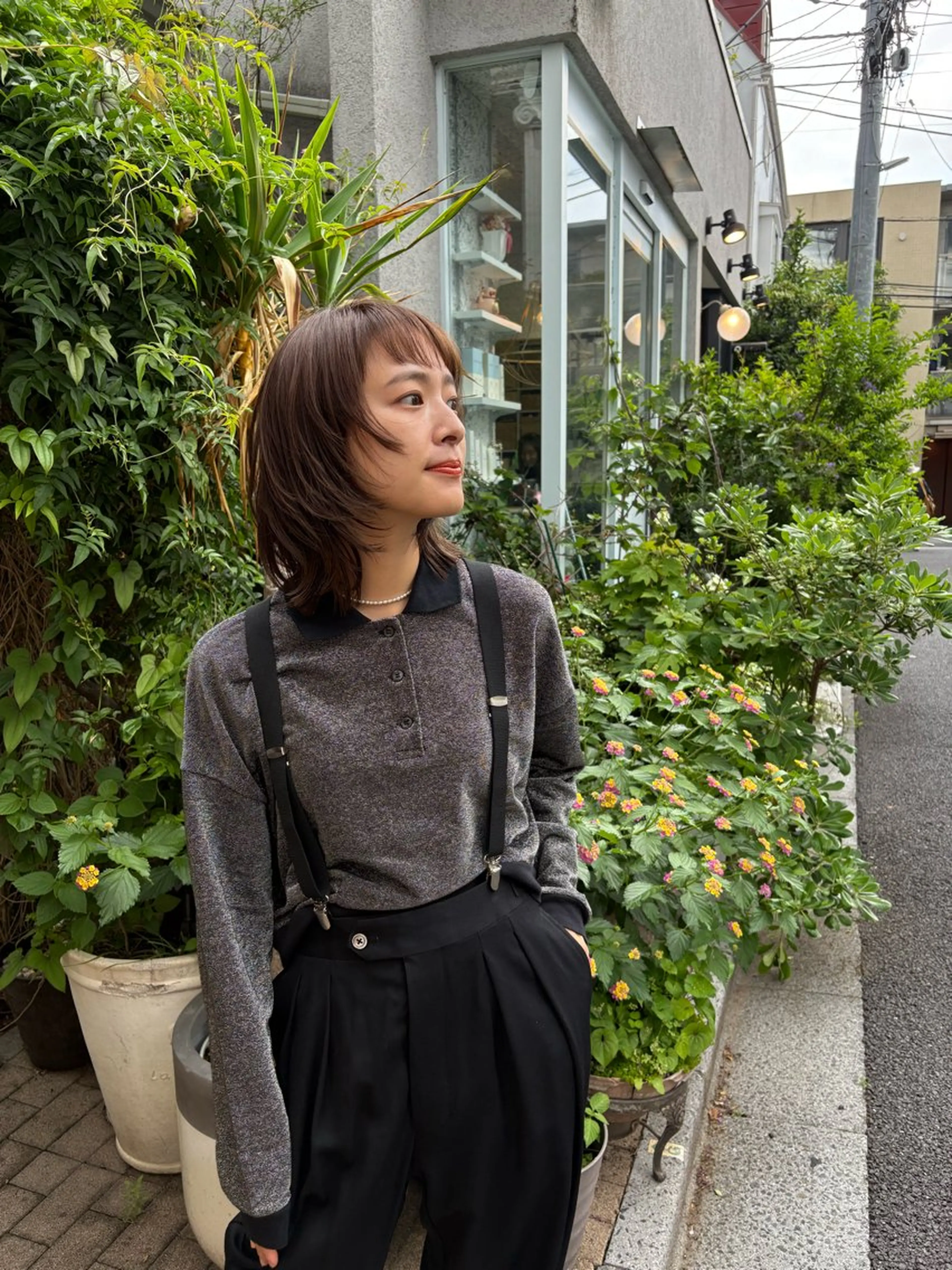 ミディアム カラー レイヤーカット カット ヘアカラー トリートメント 似合わせカット レイヤーボブウルフのヘアスタイル