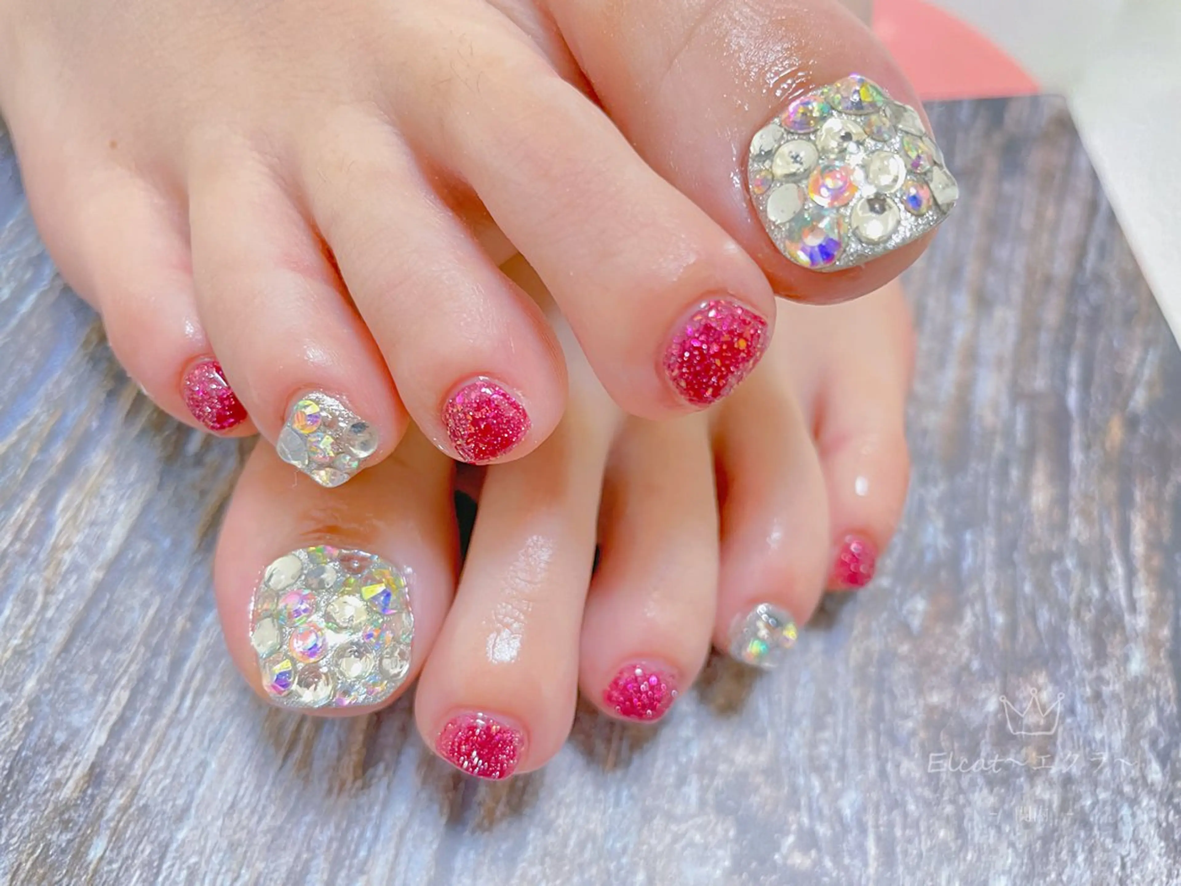 ネイル フットネイル ネイルサロンエクラ 🫧Shizukaのネイルデザイン