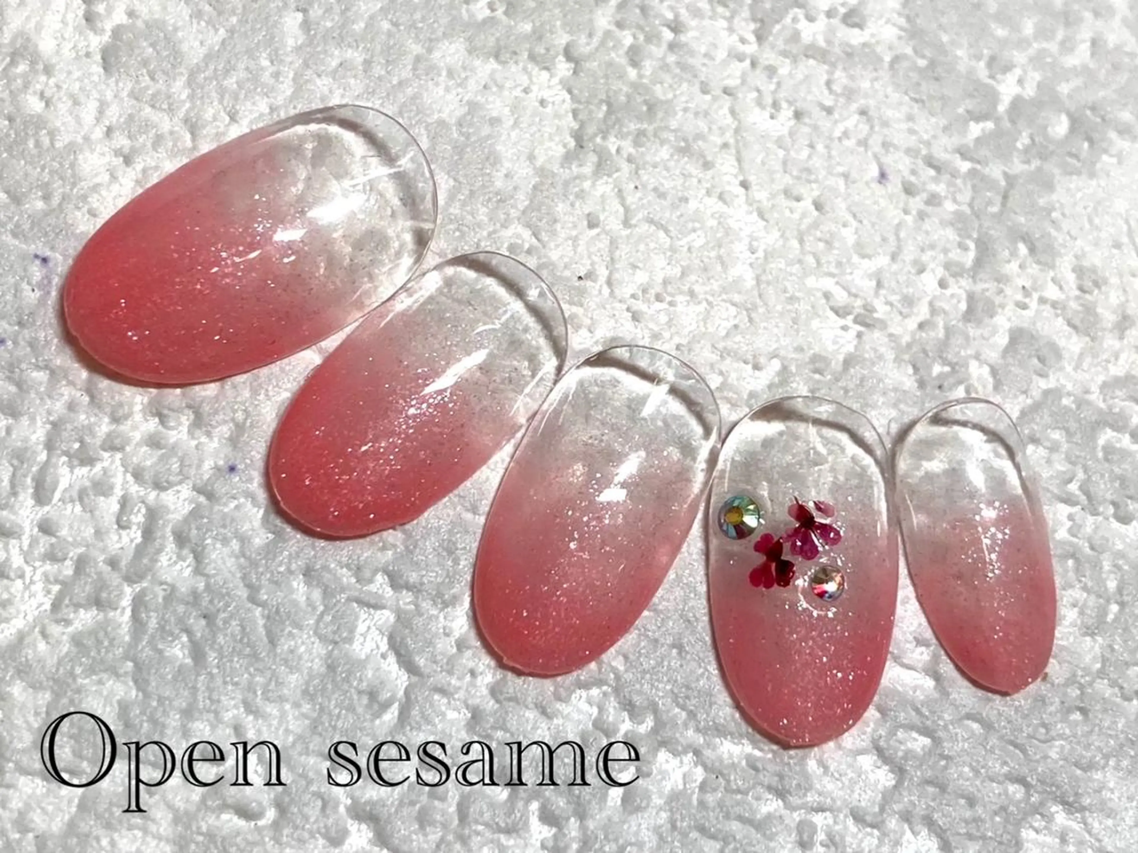 ネイル 遠藤 志乃のネイルデザイン