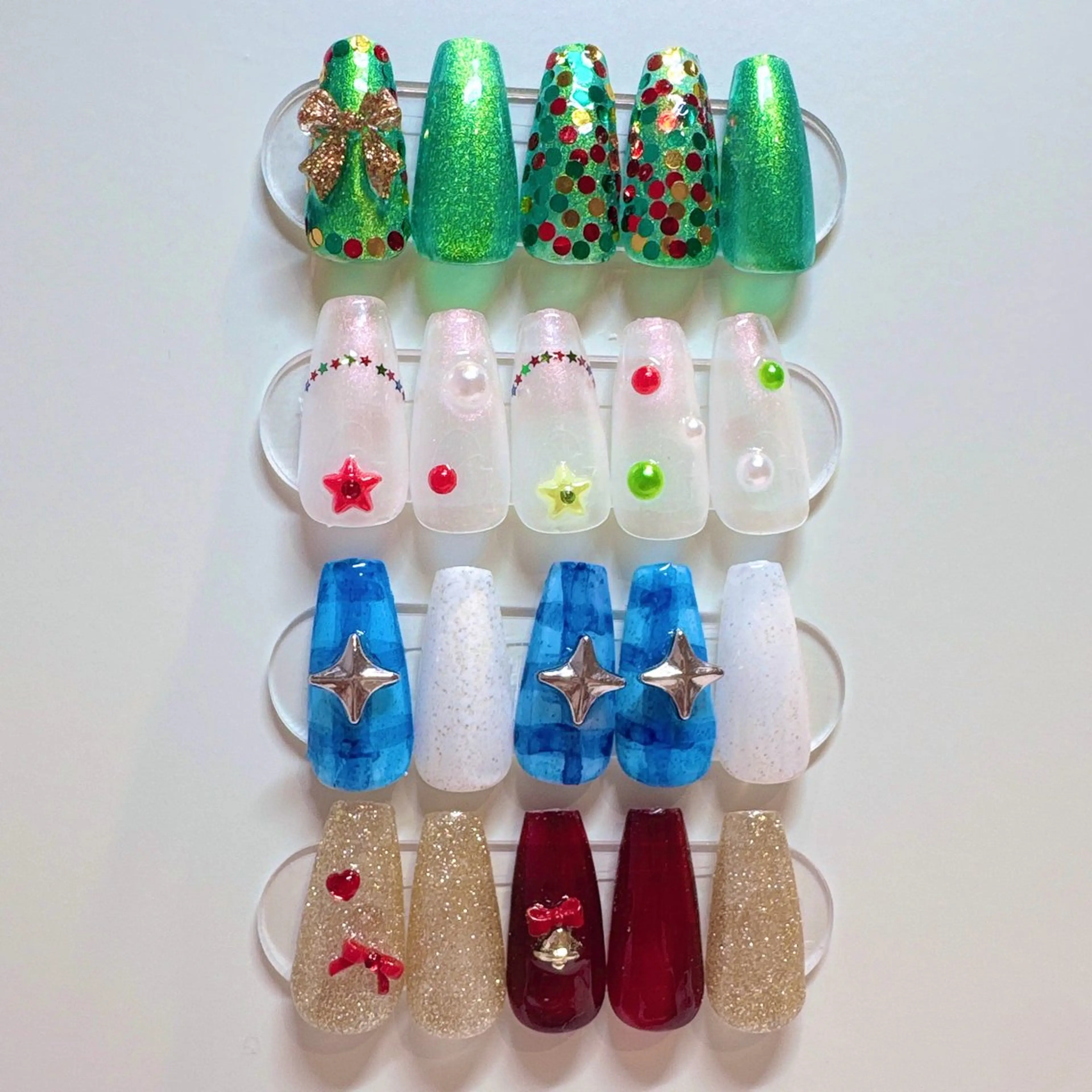 ネイル RIEKO🍒 ワンホン♡推しネイルのネイルデザイン