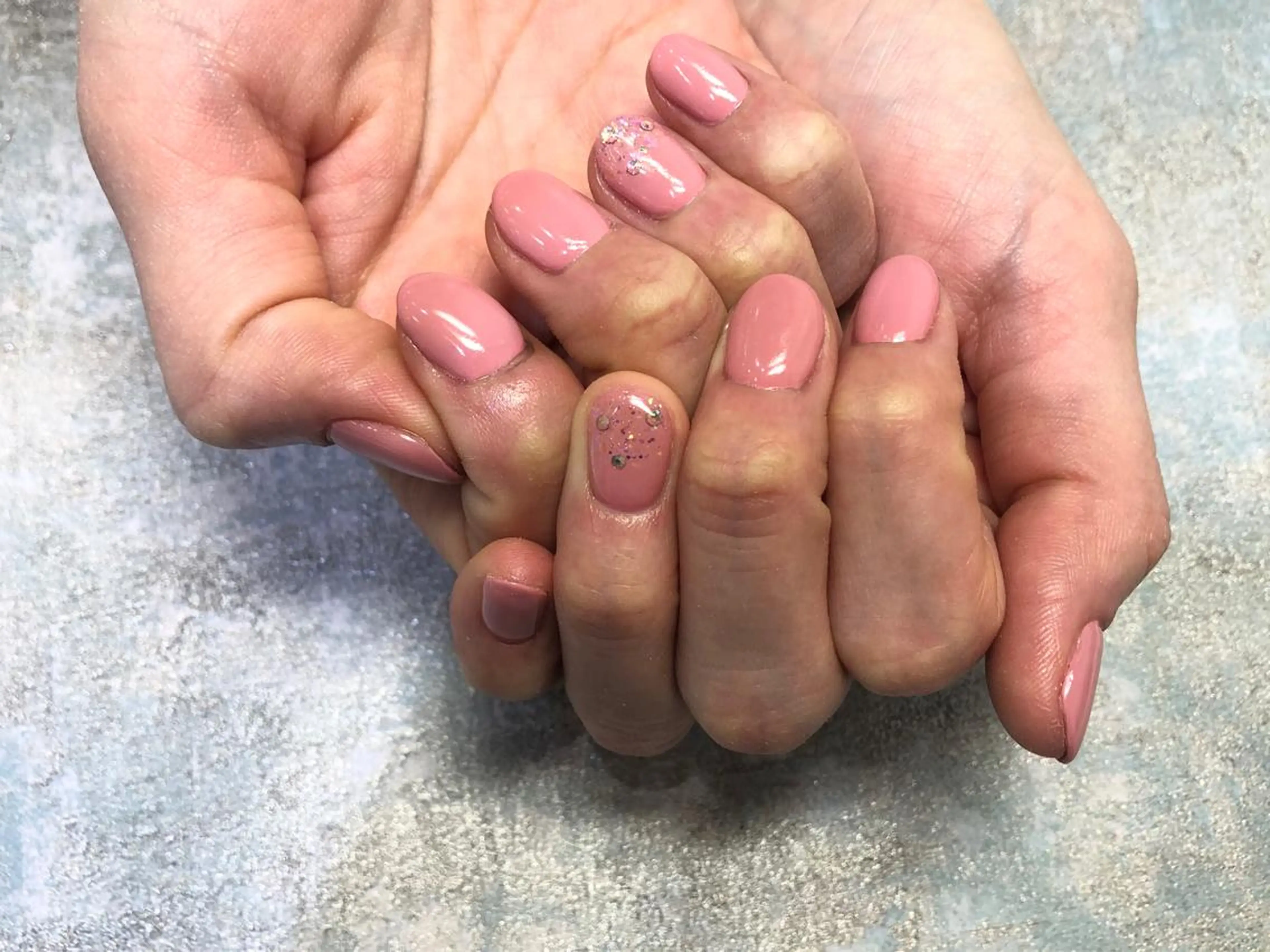 ネイル アートネイル ワンカラーネイル ピンク ハンドネイル fairy 村居 愛香のネイルデザイン