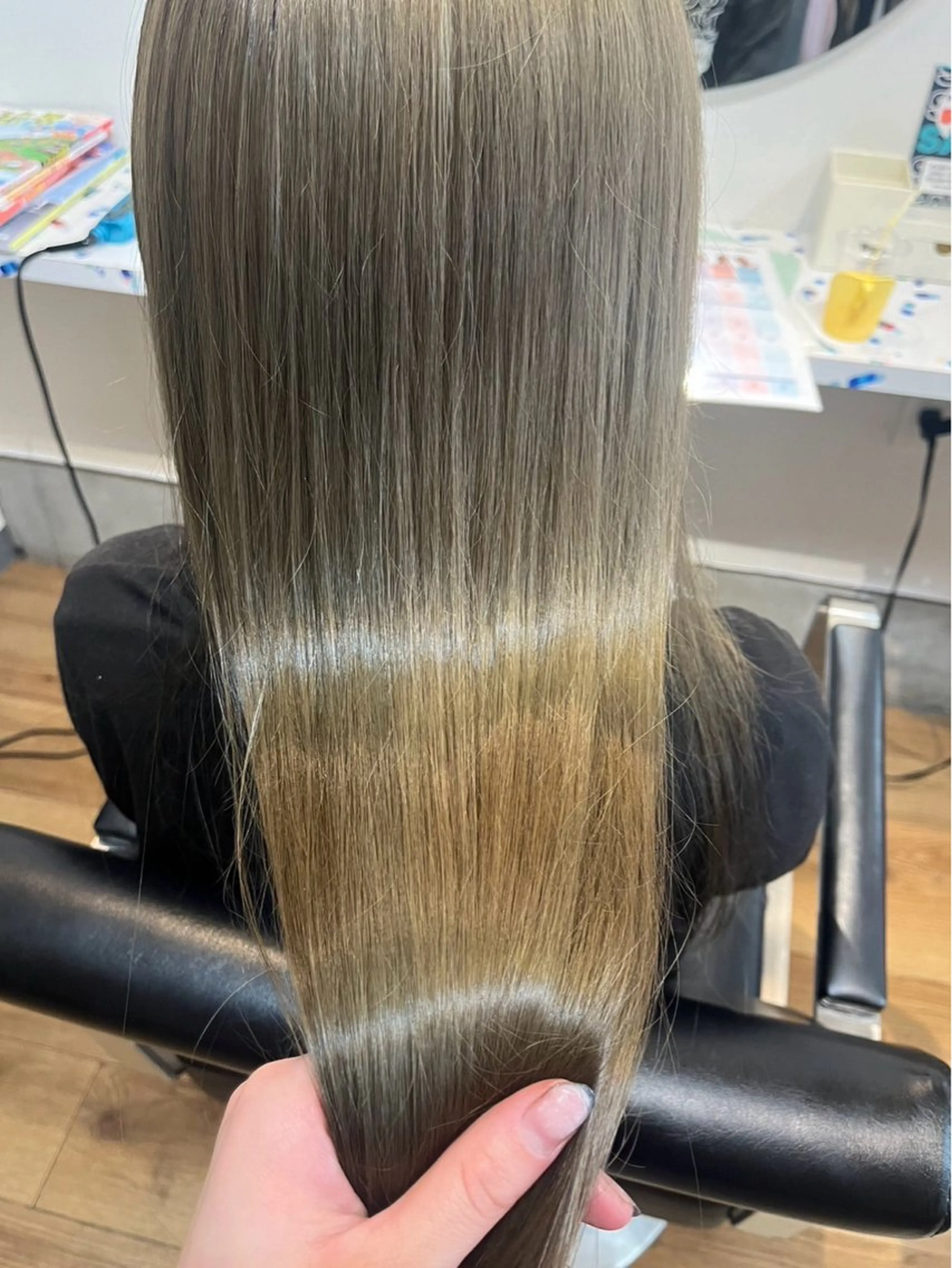 ロング 透明感カラー🪽 mioのヘアスタイル