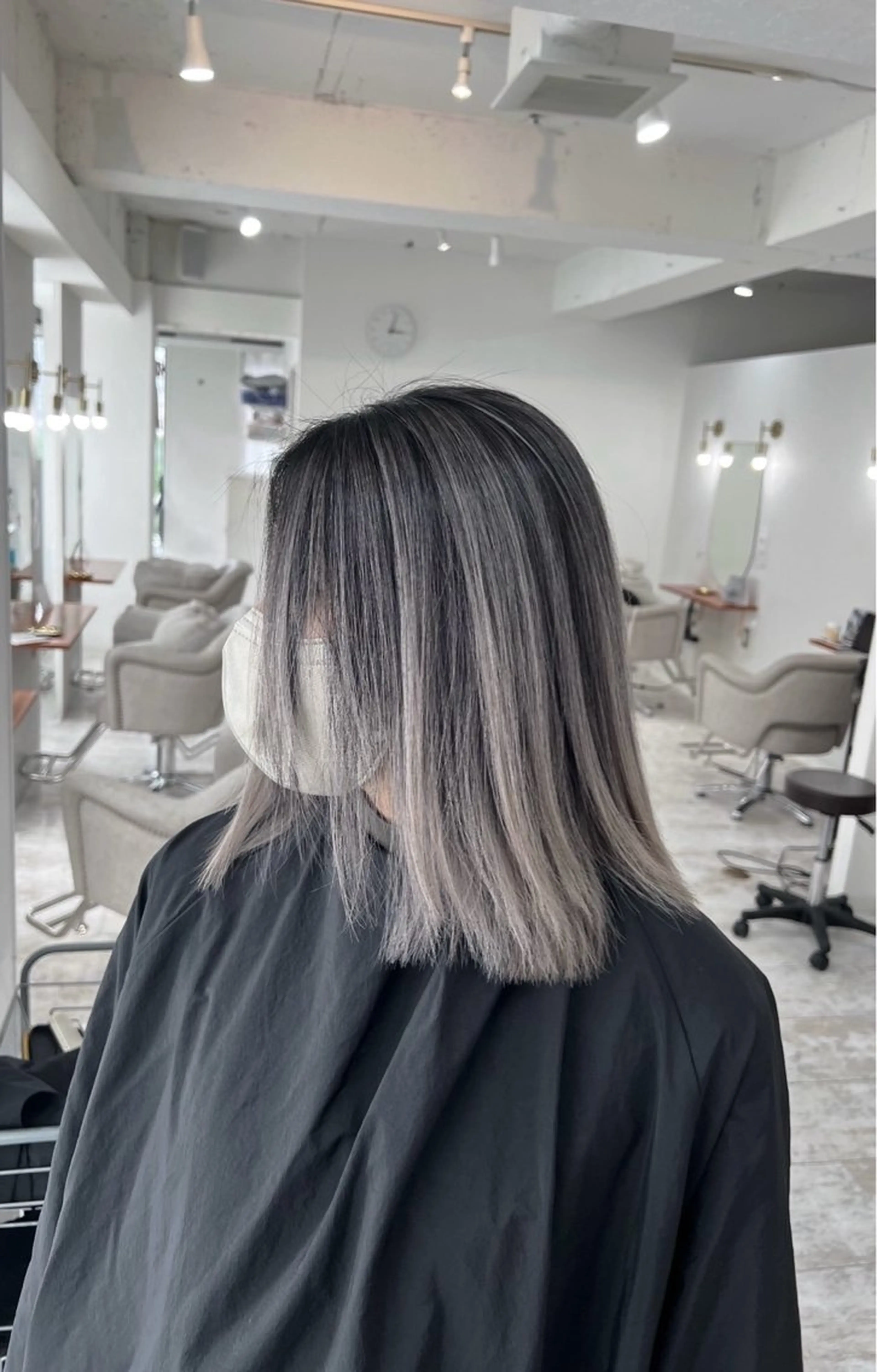 ミディアム カラー バレイヤージュ グレージュ レイヤーカット ヘアカラー トリートメント ROBIN所属・指名数No.1 /NAOYAのヘアスタイル