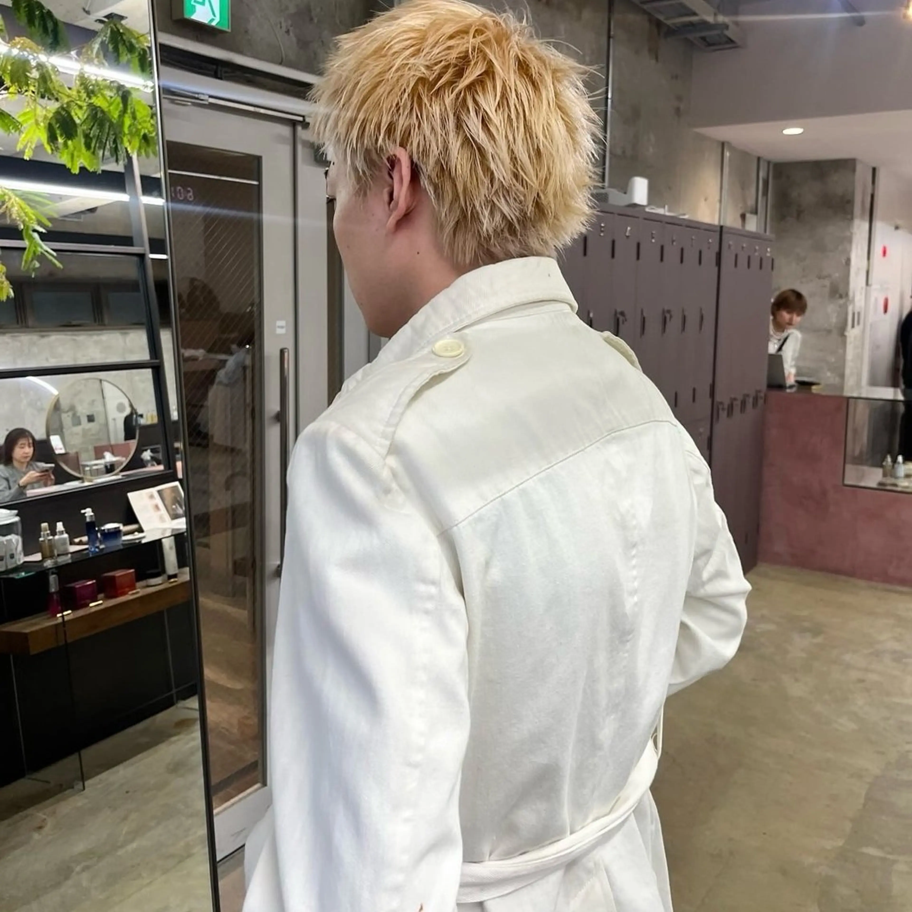 カット+ブリーチカラー(ブリーチ2回)の写真