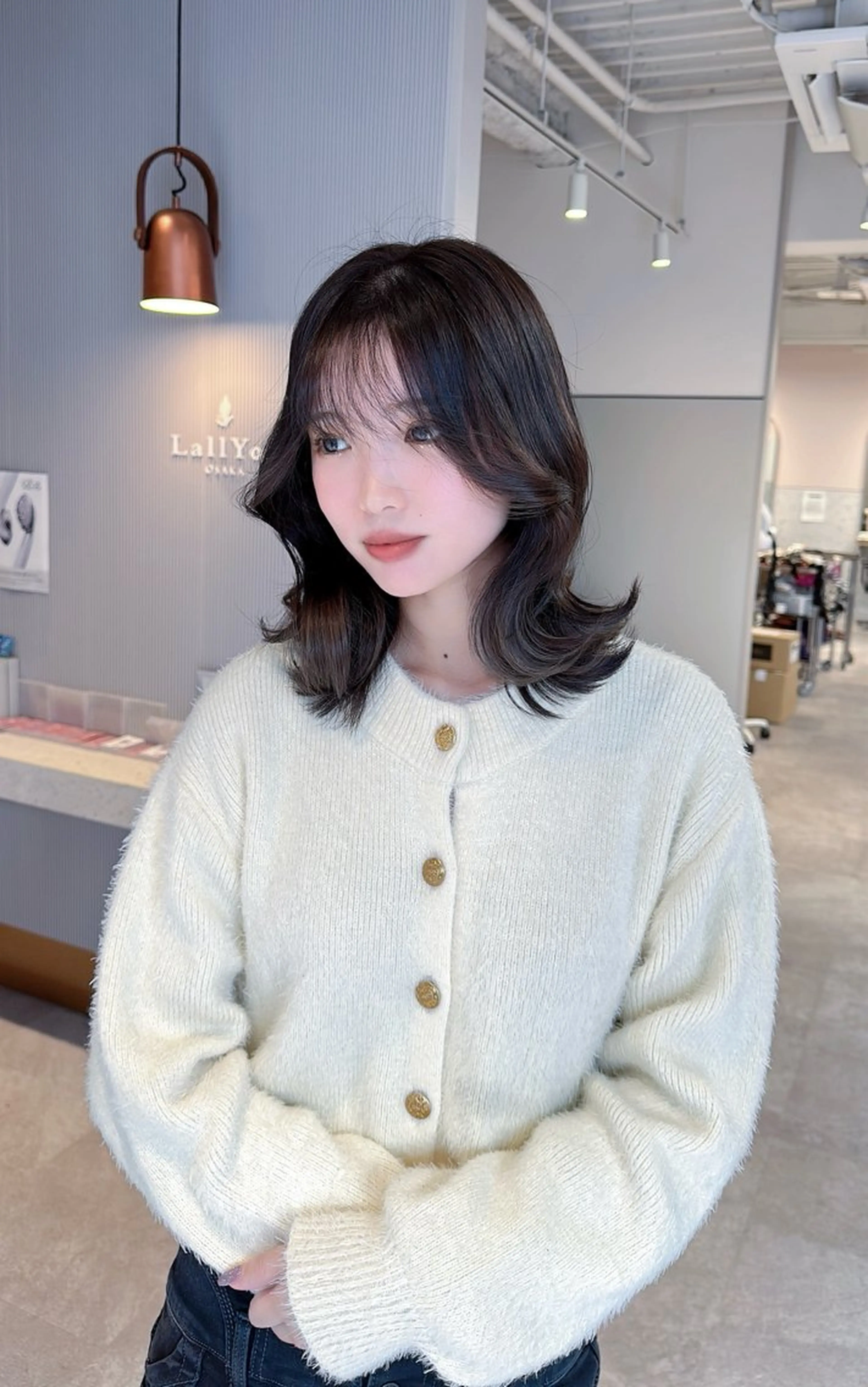 ミディアム emu所属・小顔カット/レイヤー 美髪特化/千葉中央のヘアスタイル