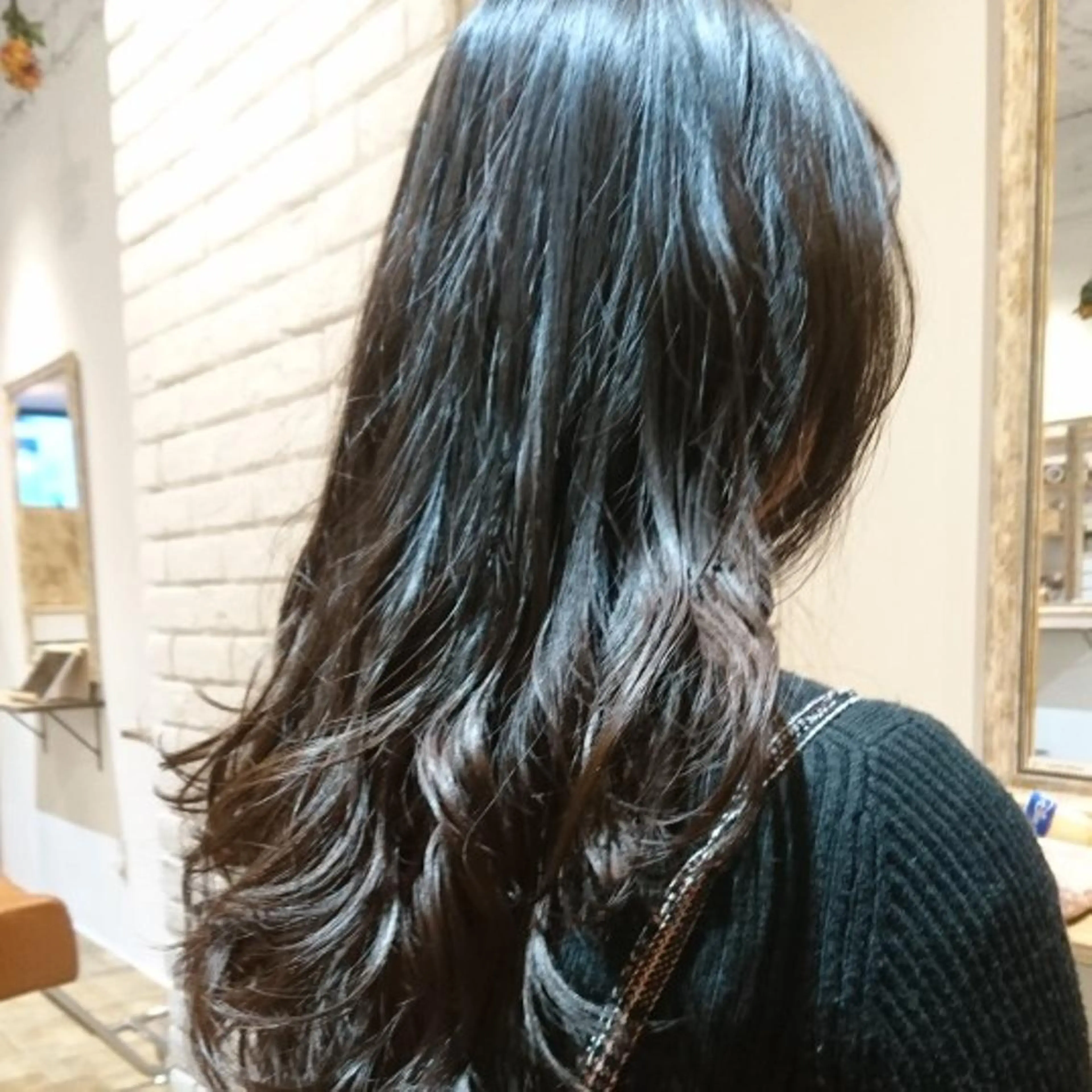 セミロング カラー アッシュ 透明感カラー AKAMEE 表参道所属・✨360°褒められ ヘア✨️井上雄輝のヘアスタイル