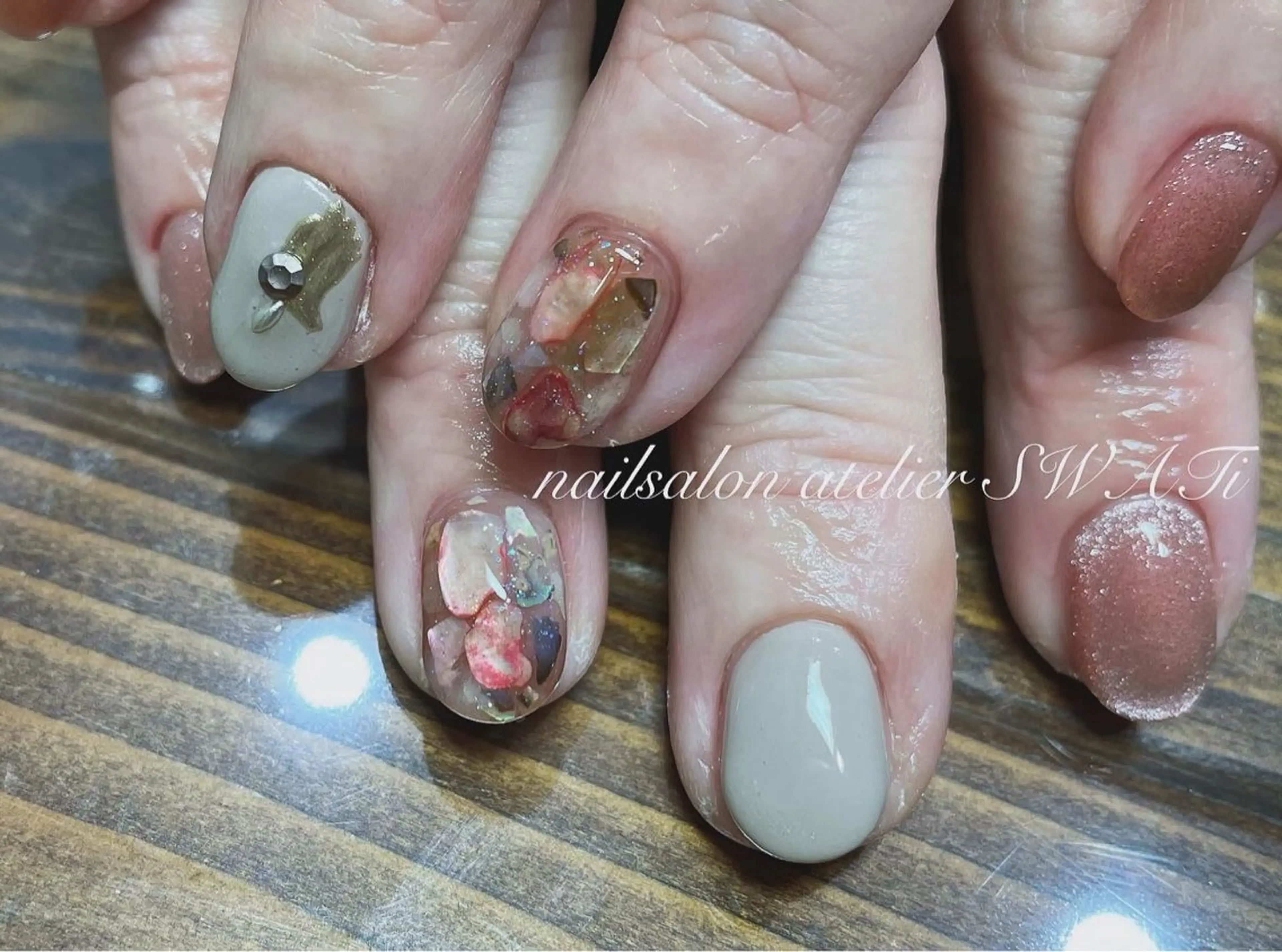 ネイル ヘアーサロン大野所属・nailsalon SWATiのネイルデザイン