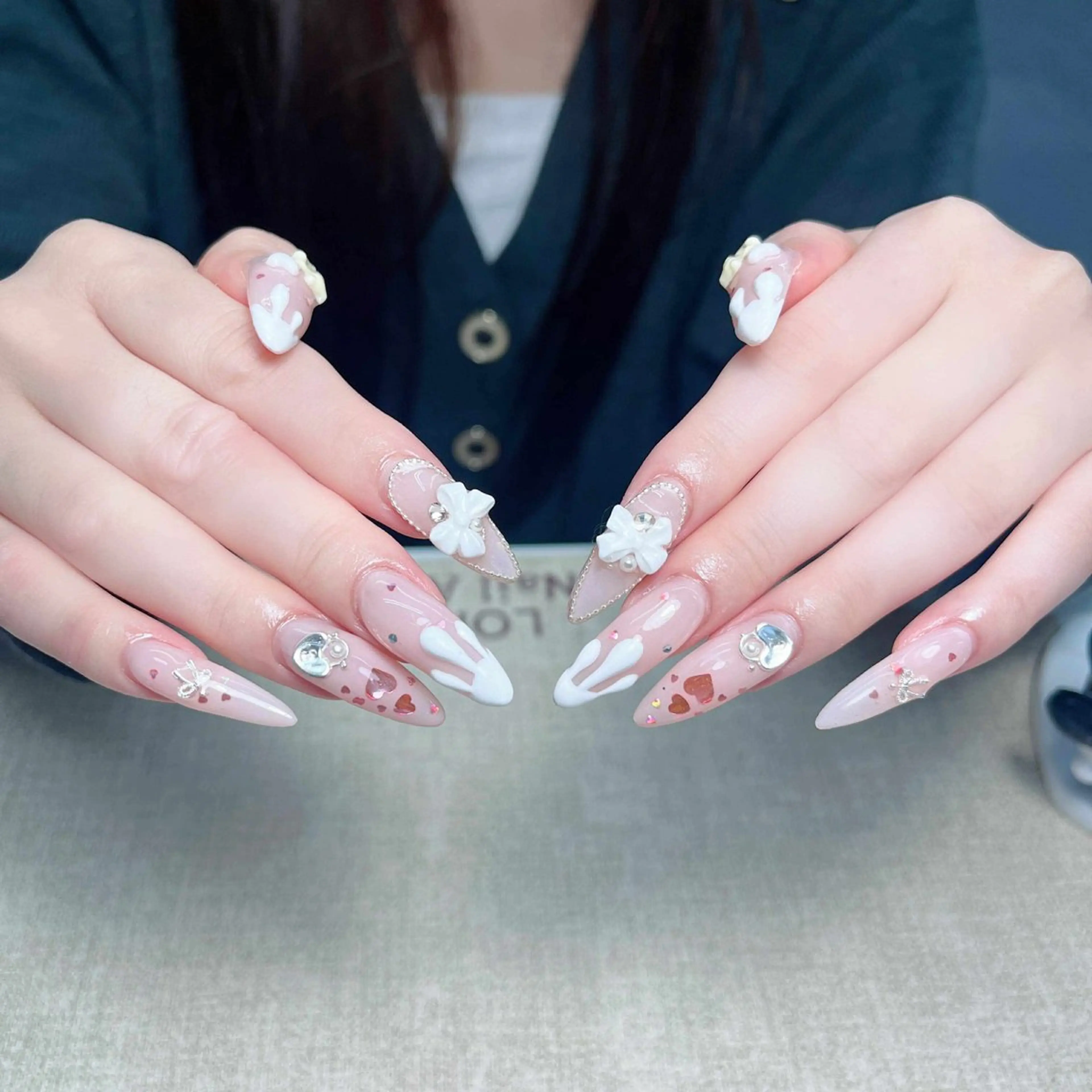 ネイル ハンドネイル ハンドケア いちご chan novaのネイルデザイン