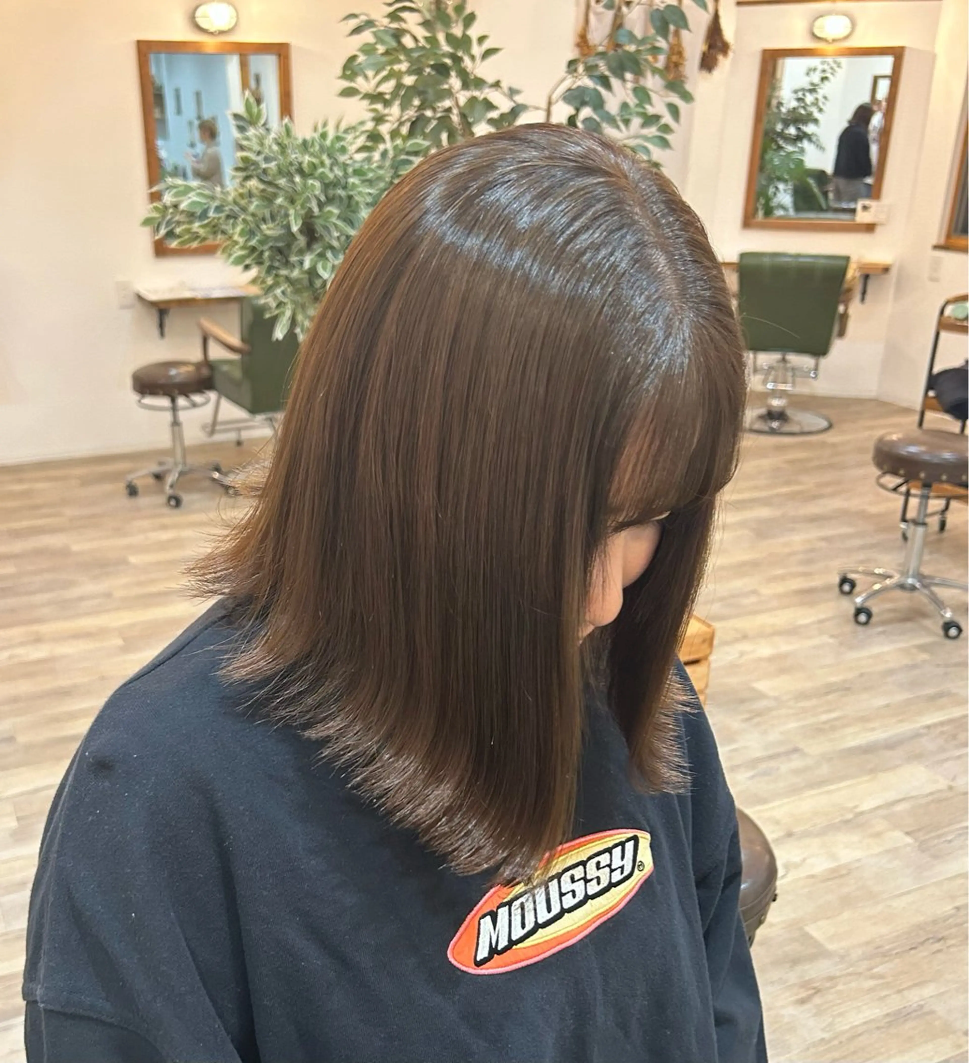 ミディアム 久保 璃々花のヘアスタイル
