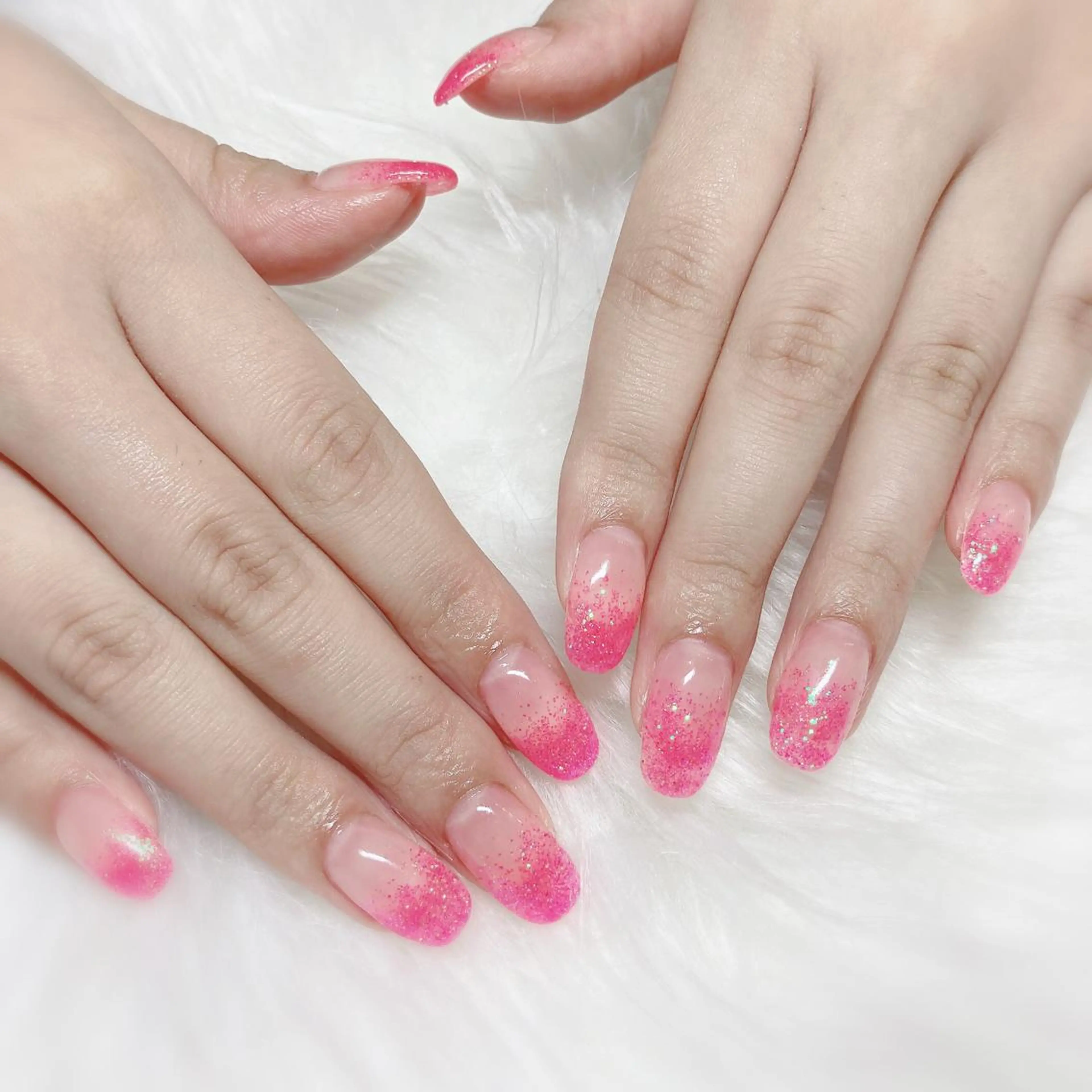 ネイル オーロラネイル フラッシュネイル 氷ネイル・うるうるネイル キラキラネイル 韓国ネイル Amour baseのネイルデザイン