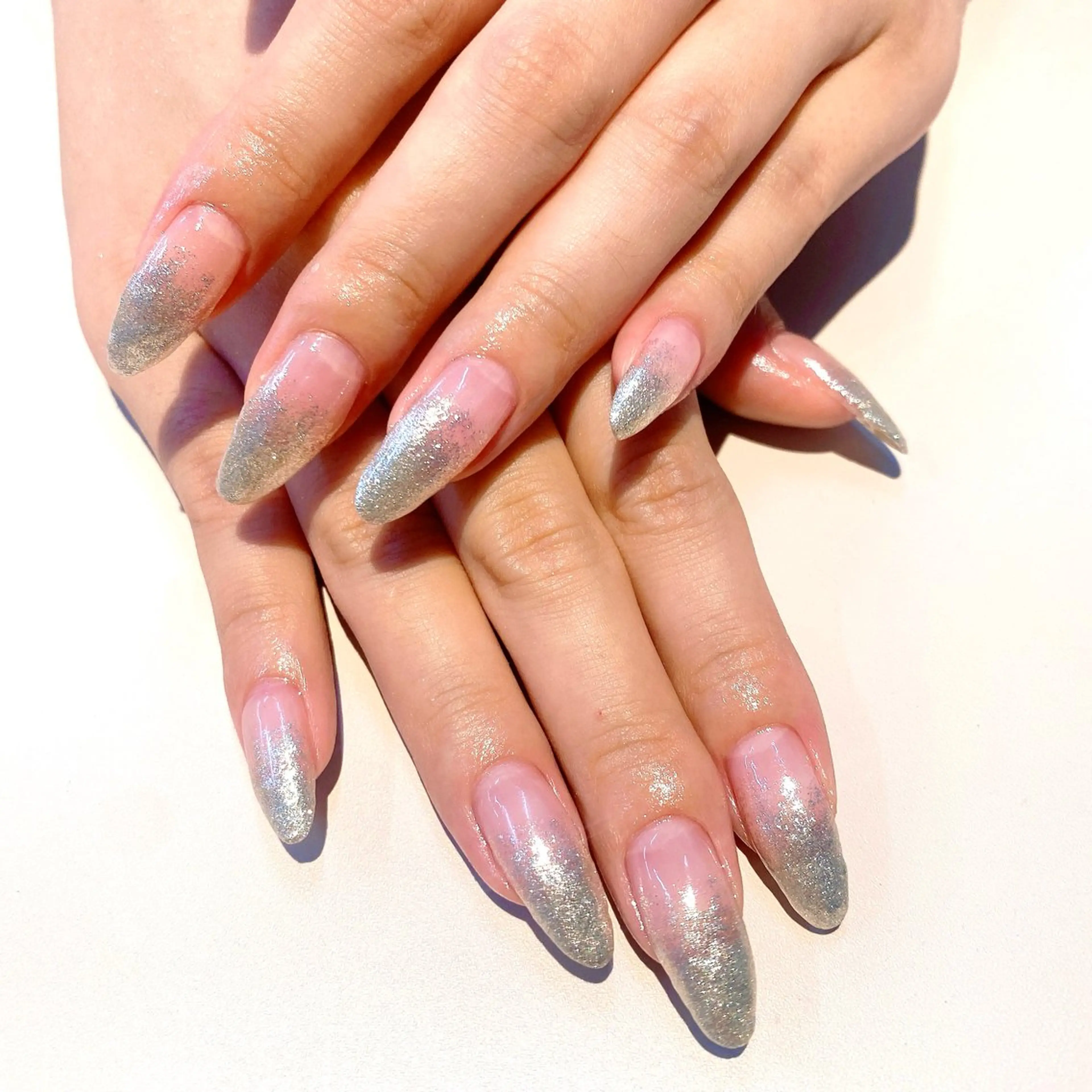 ネイル グラデーション ラメ(グリッター) ラメグラデーション 久屋大通DEE Iwahashiのネイルデザイン