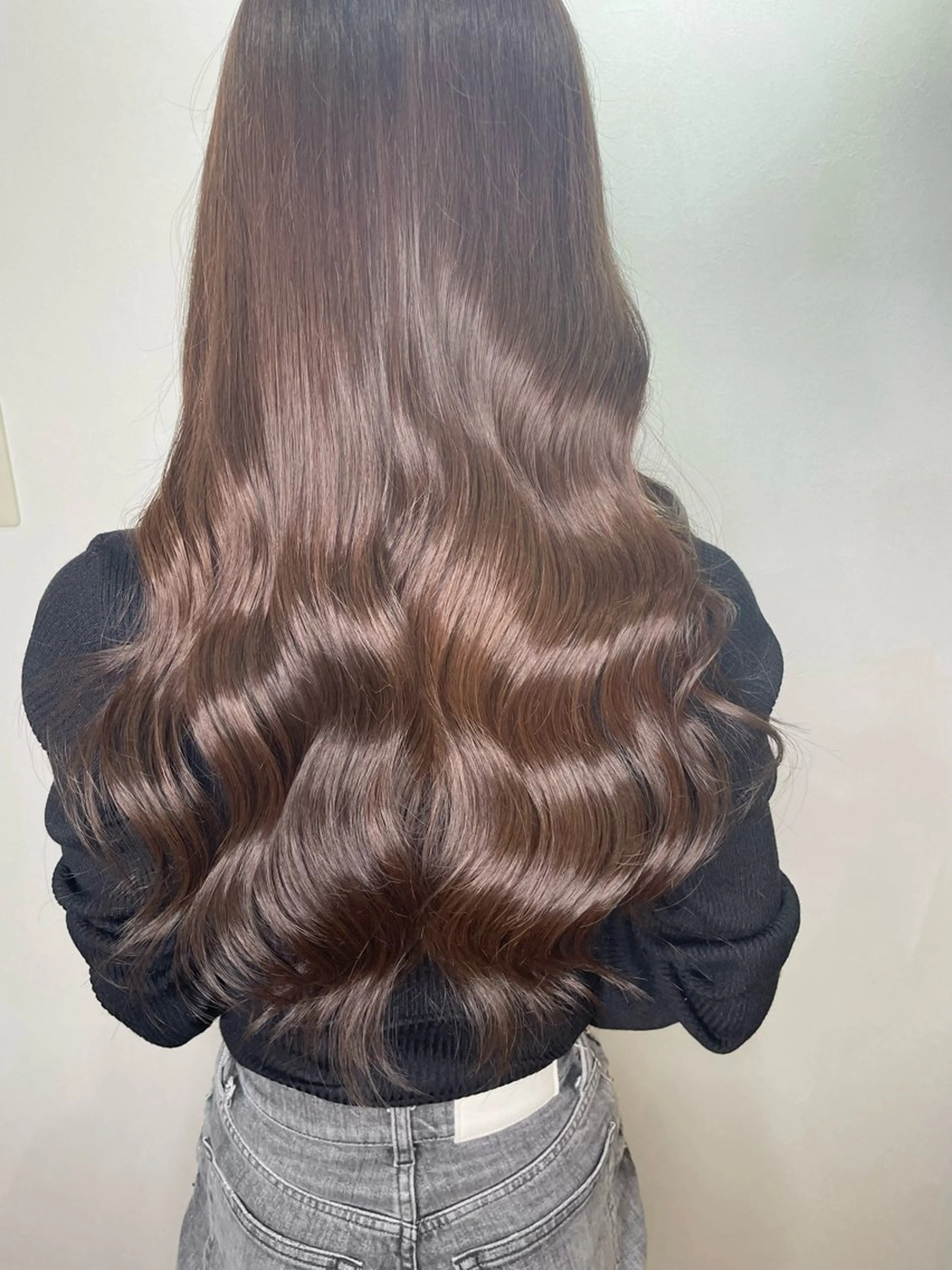 ロング カラー ベージュカラー トリートメント sutekinakoto日野所属・小島 勤夢のヘアスタイル