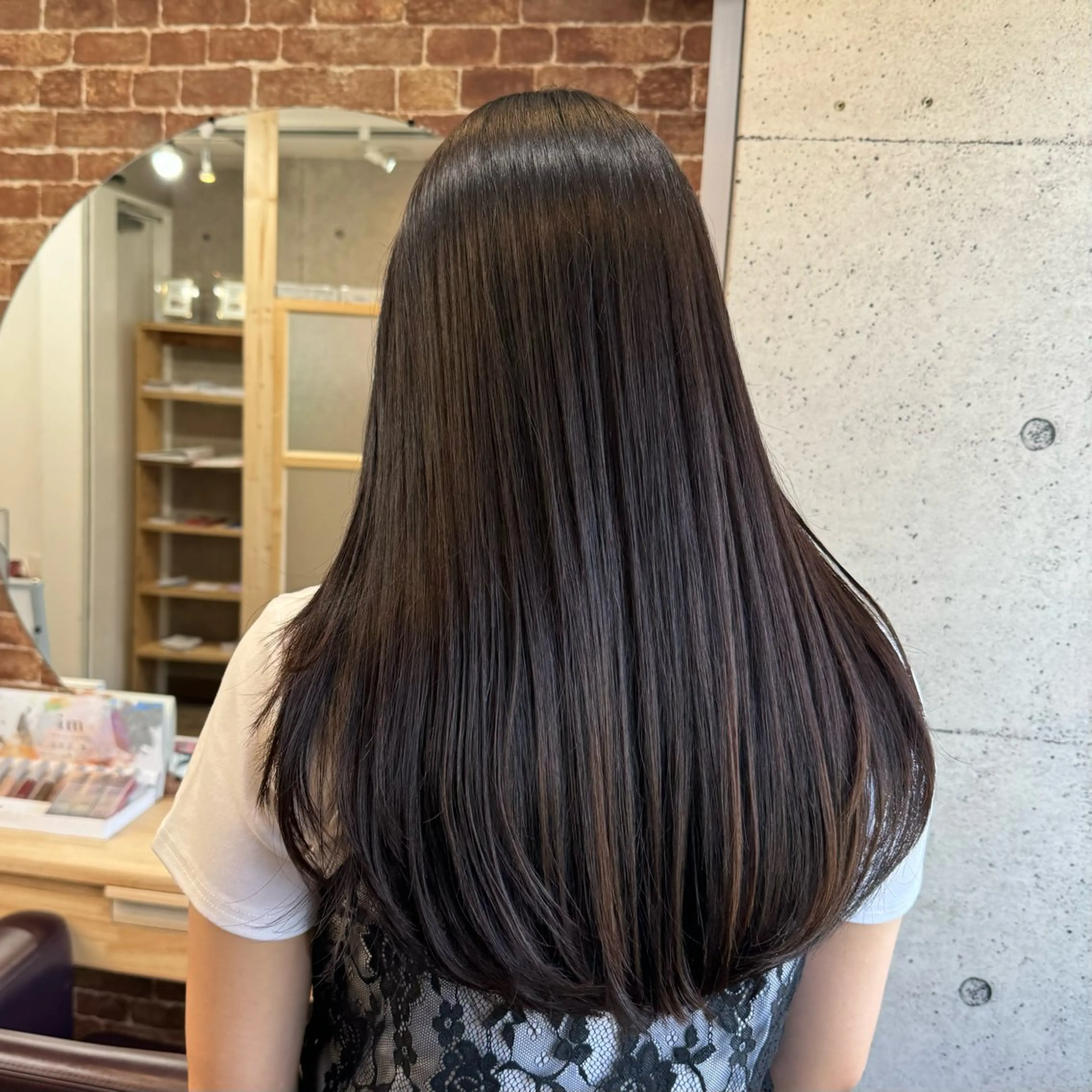ロング サワムラ ソナタのヘアスタイル