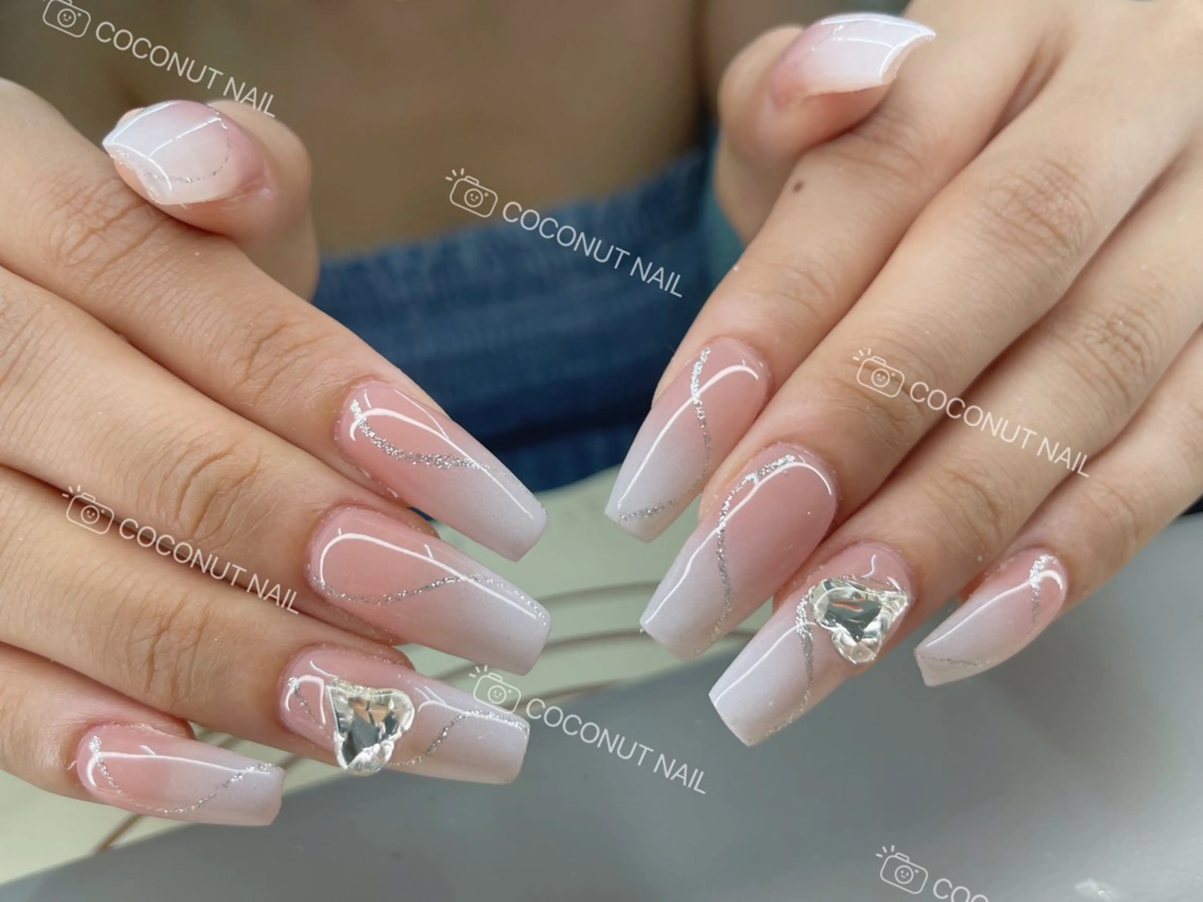 ネイル アートネイル ハンドネイル 神田 ココナッツのネイルデザイン