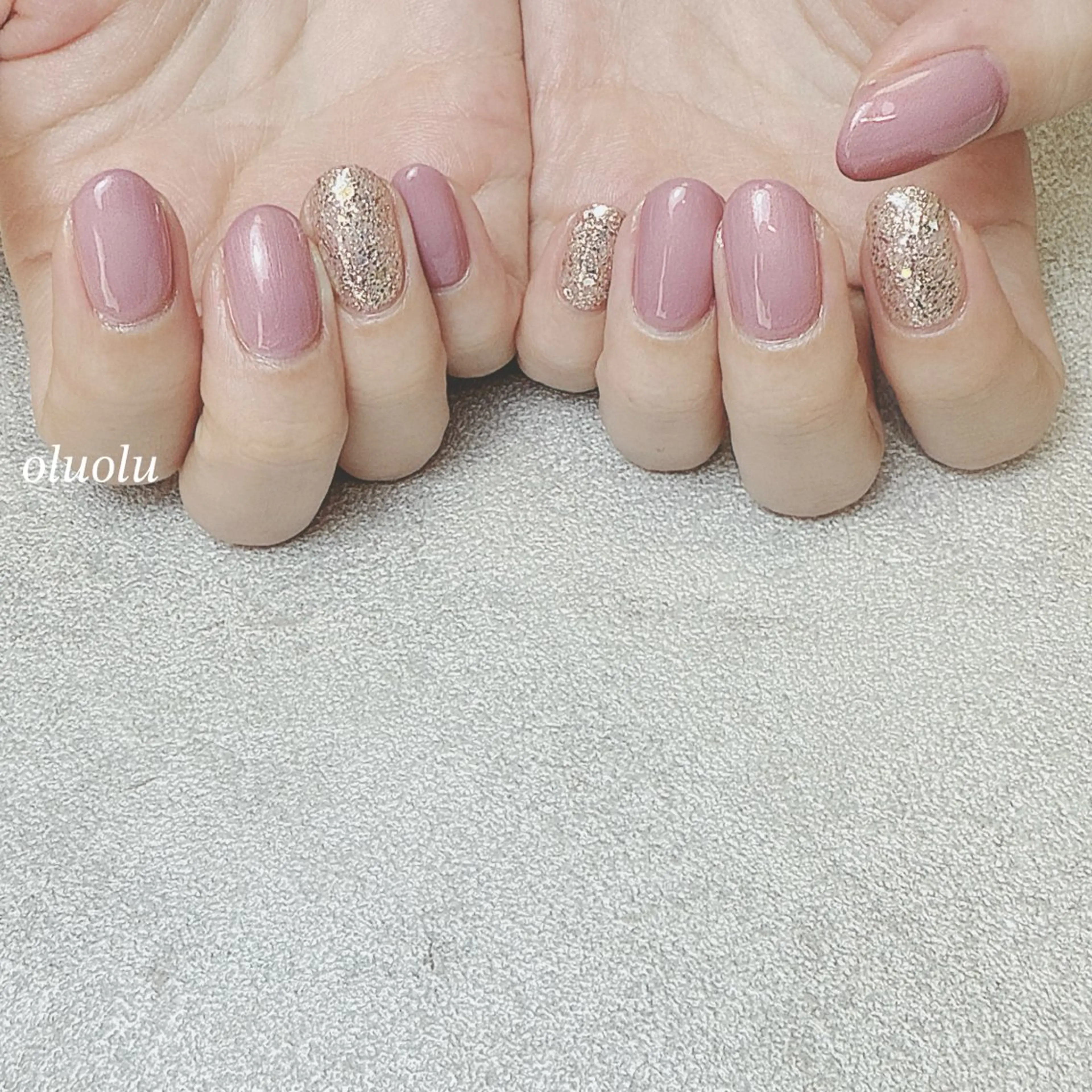 ネイル アートネイル オーロラネイル フットネイル ラメ(グリッター) ワンカラーネイル ハンドネイル 大村 紬華のネイルデザイン