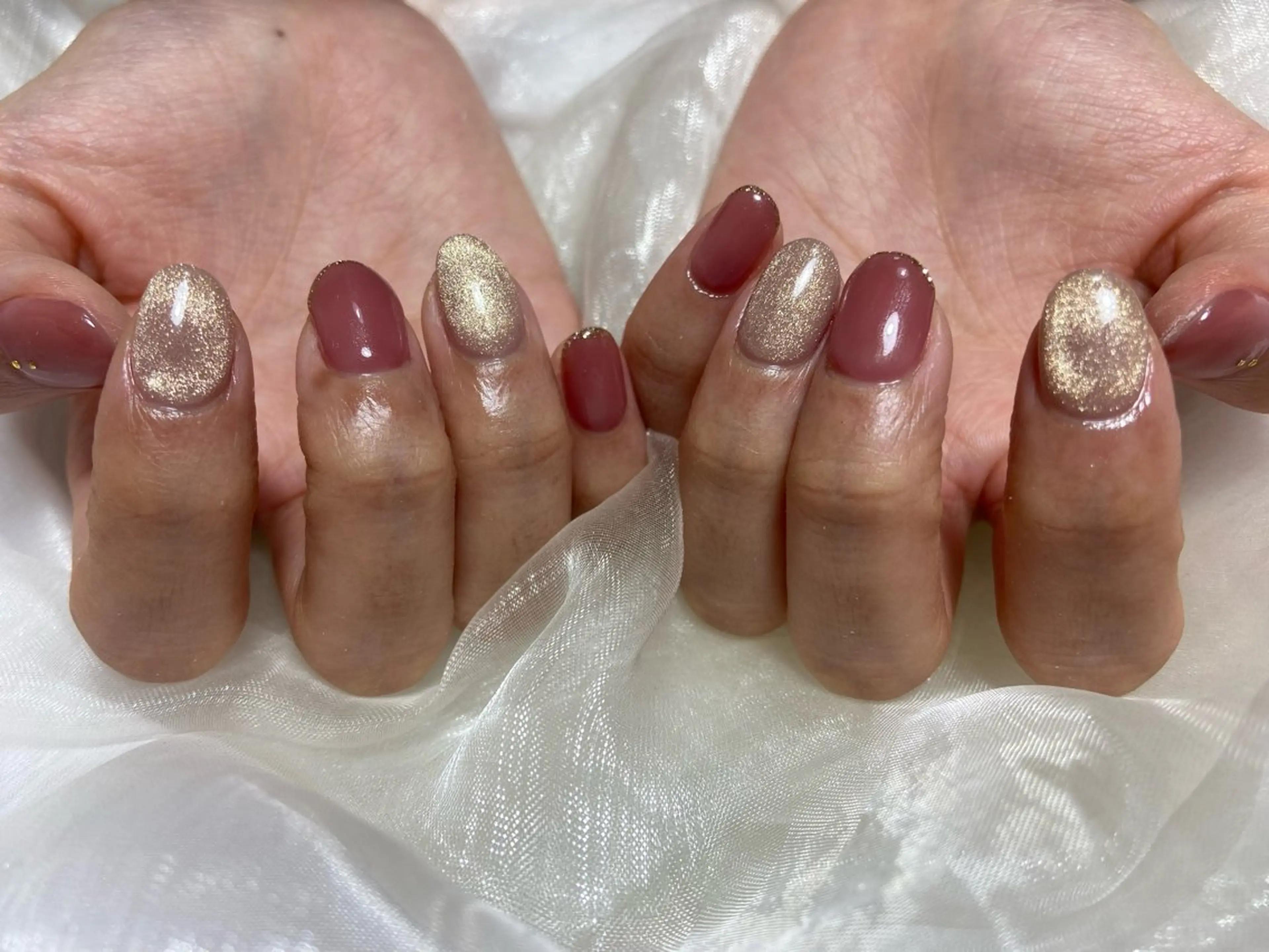 ネイル ジェルネイル マグネットネイル ワンカラーネイル パラジェル シンプルネイル ハンドネイル mako 🌷のネイルデザイン